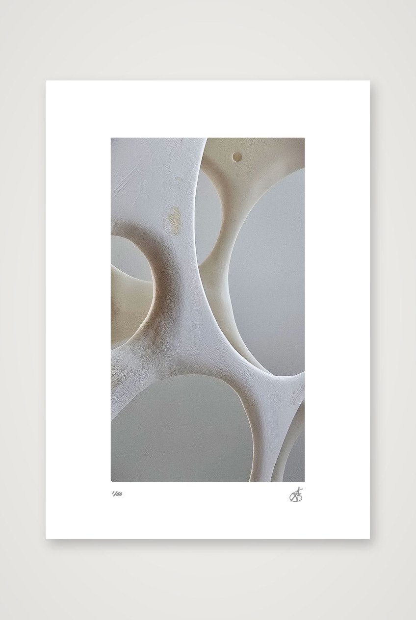 shot_table_d1d51c95.jpg
