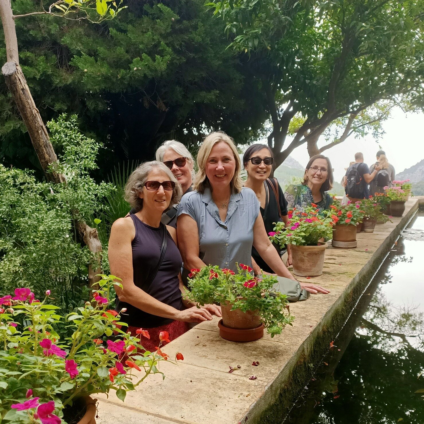 One morning, I was pleasantly surprised to receive an email from Sam Lister of @tailormade_andalucia introducing me to Kristi Marcelle of @kristimarcelletravel . On a first-time visit to Mallorca, Kristi was organizing a trip for 12 friends and clien