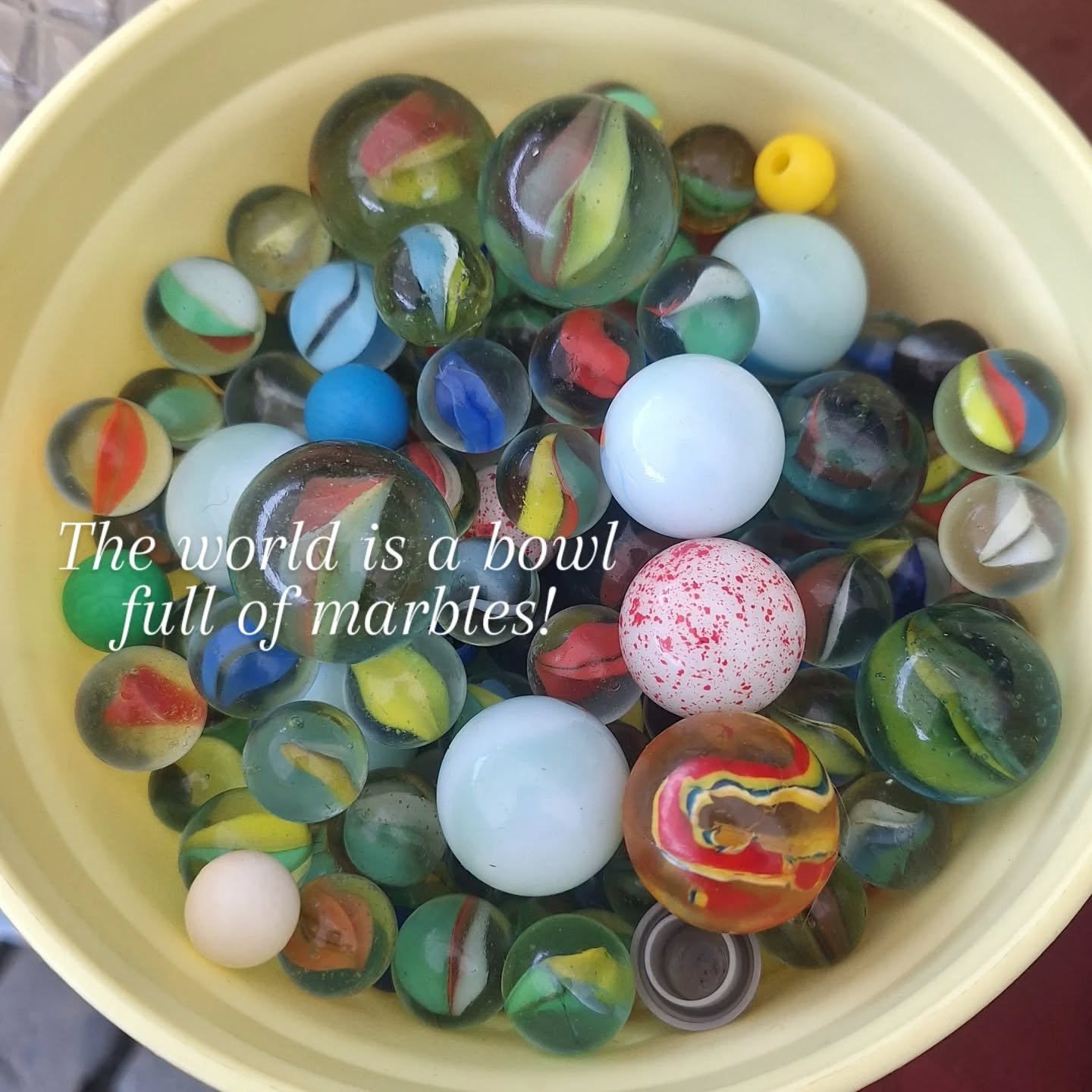 Christmas in Brussels and New Year's in Mainz. Cold but warm spending time with family. The best time! #familytime
#newyear2025 #brusselsbelgium #mainztagram 
#marbles #dollstagram #artistoninstagram #foodporn