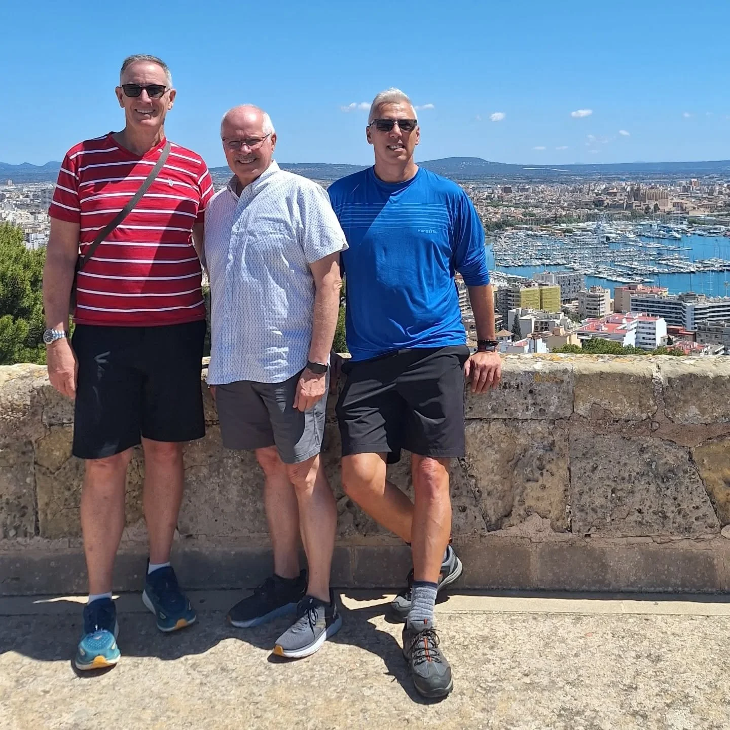 A perfect day out with three friends from Florida. From the rooftop of Bellver Castle to beautiful Raixa. A walk through the Sculpture Garden of Belmond La Residencia followed by some tasty treats in Ca'n Molina in Valldemossa. It was fun! Continue t