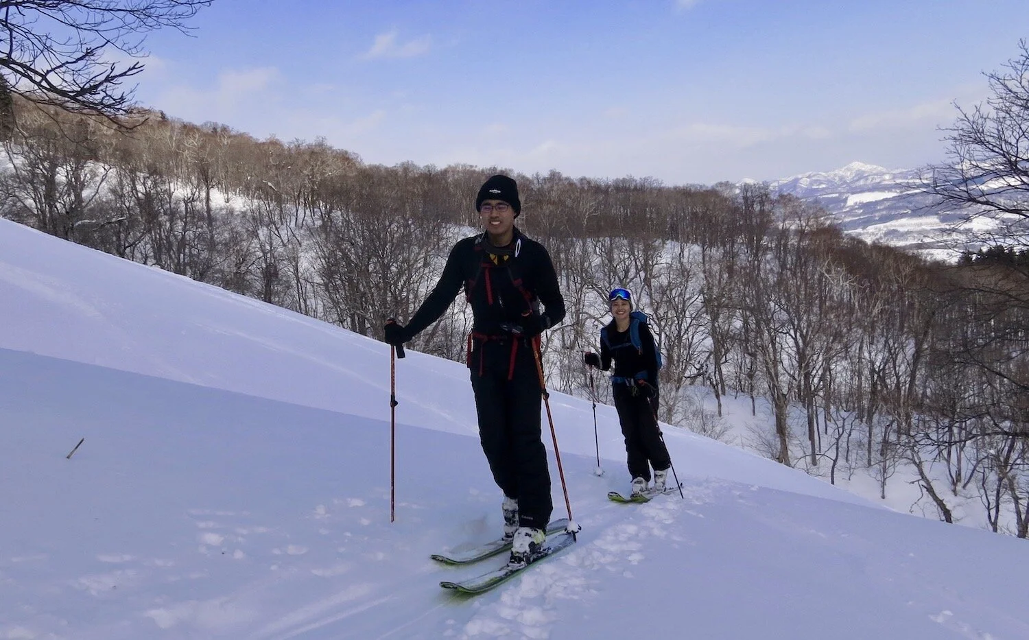 バックカントリースキー — Niseko Mountain Guides