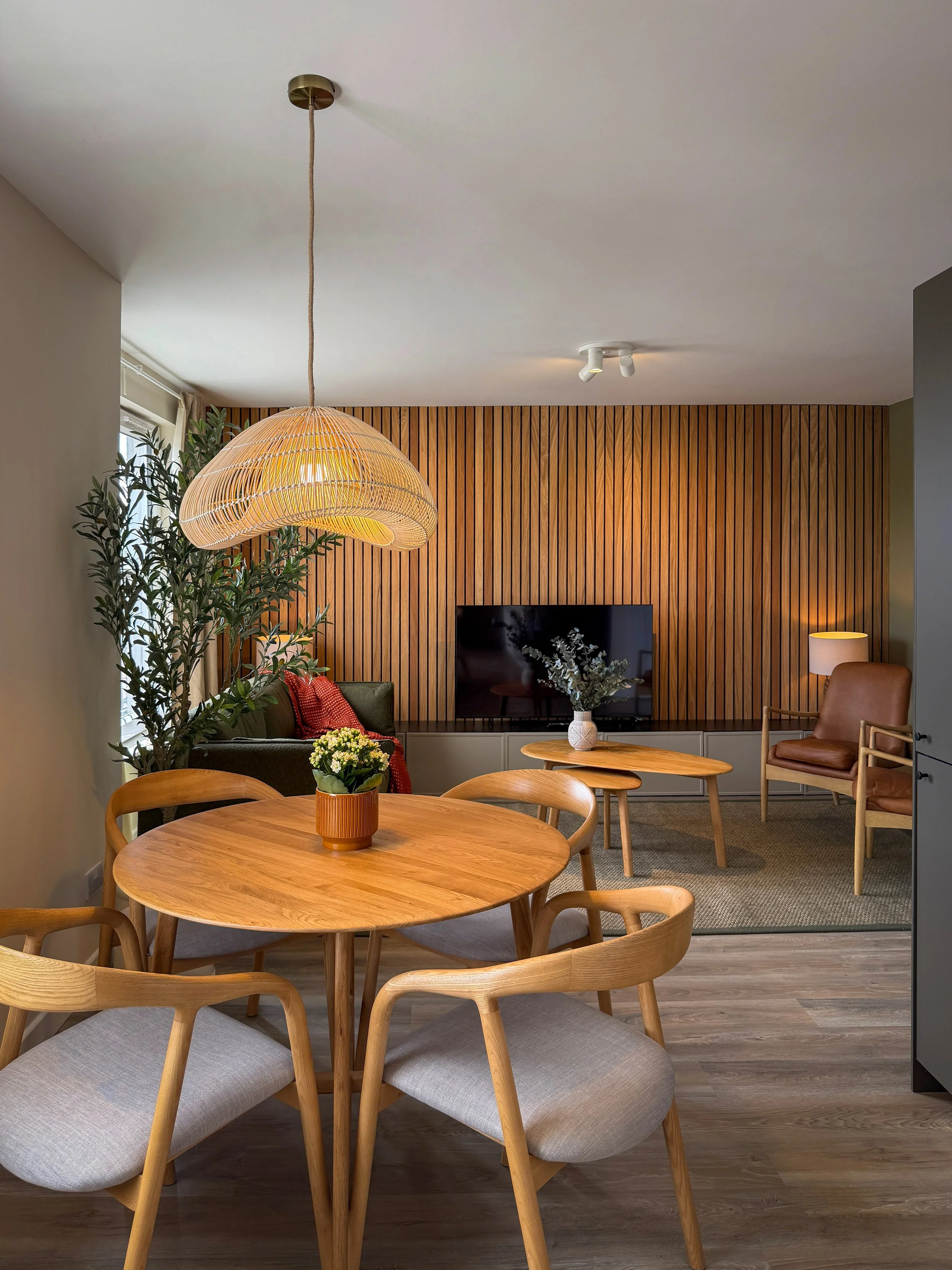 Living and dining room of a short term let property in West Dunbartonshire, operated as a short term let and with management by The Fairgray Collection
