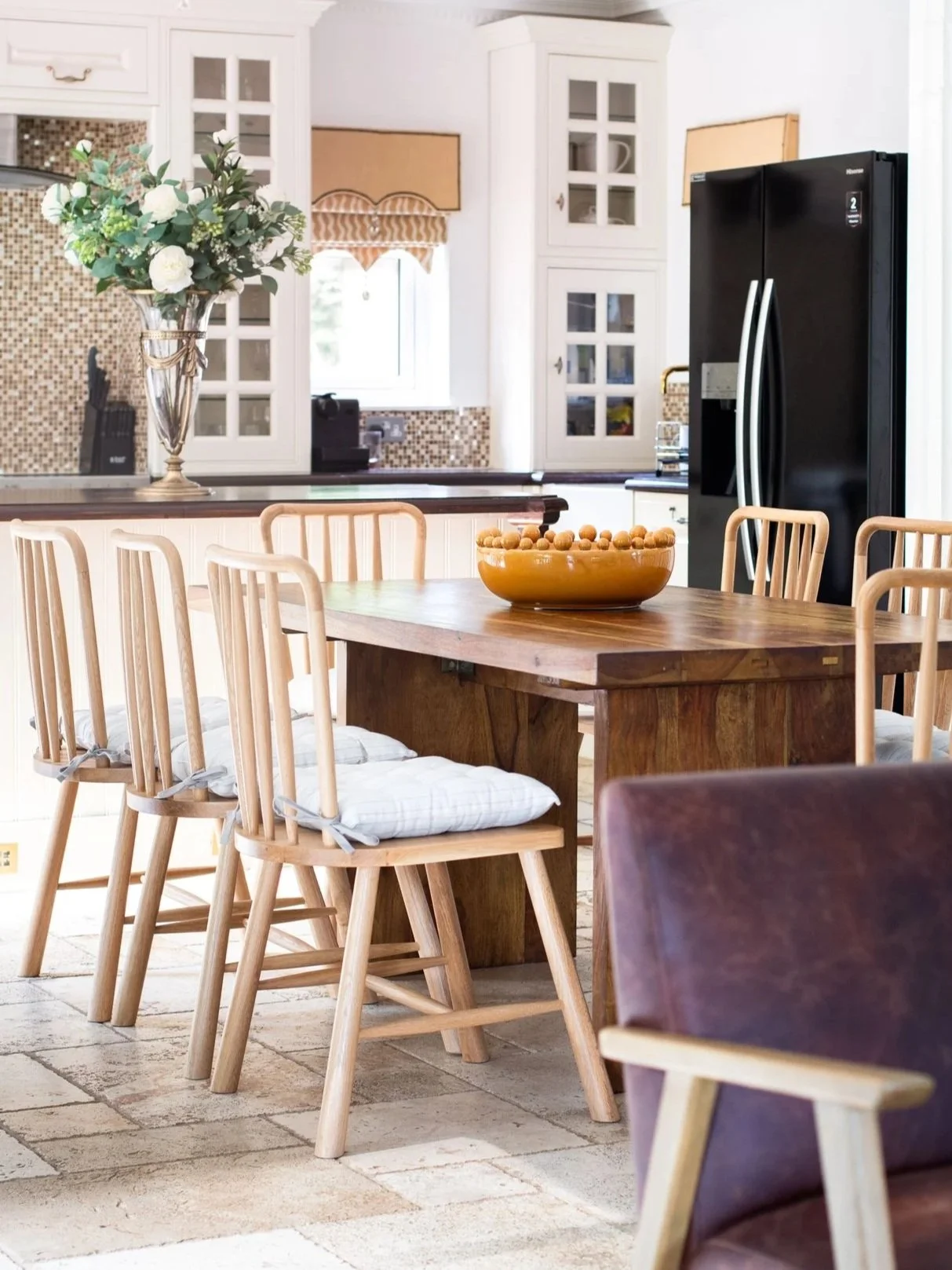 The social area of a holiday cottage close to Loch Lomond. The Property Management is contracted to The Fairgray Collection