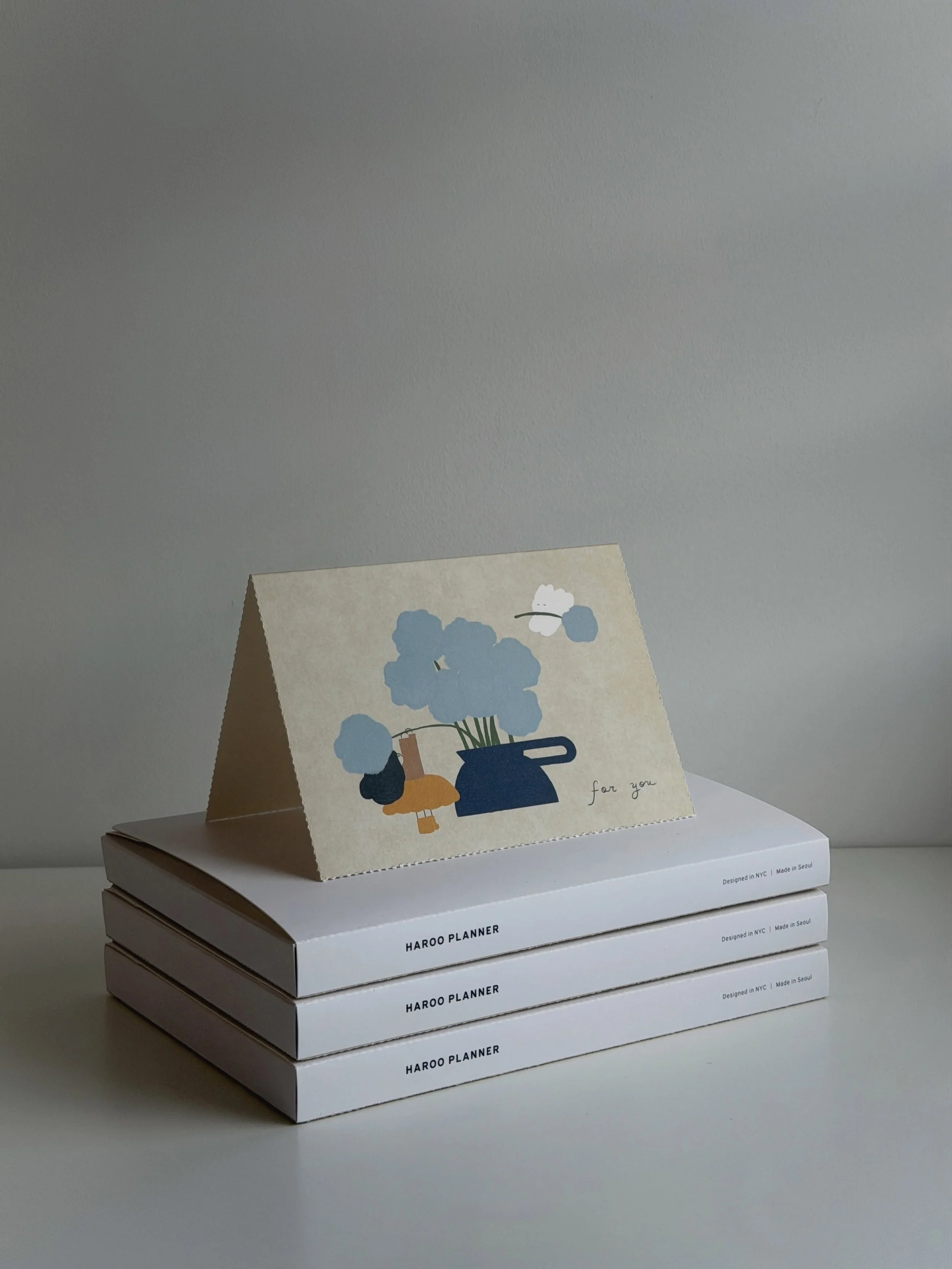 At Haroo Planner, every design decision is made with intention. This planner packaging transforms into a greeting card and a pencil board so that the box can be reused, giving it a purpose beyond just protecting our planners.

Thank you @stresstochuc