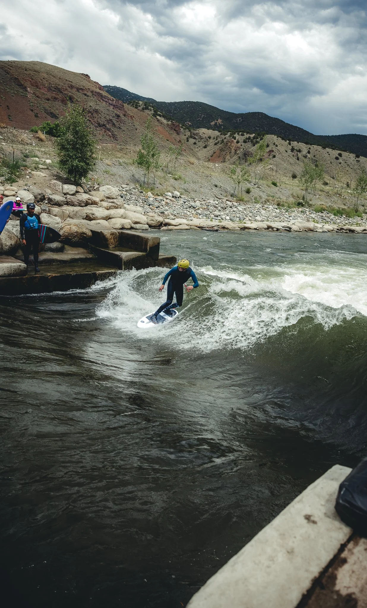 Best time to go river surfing in BV