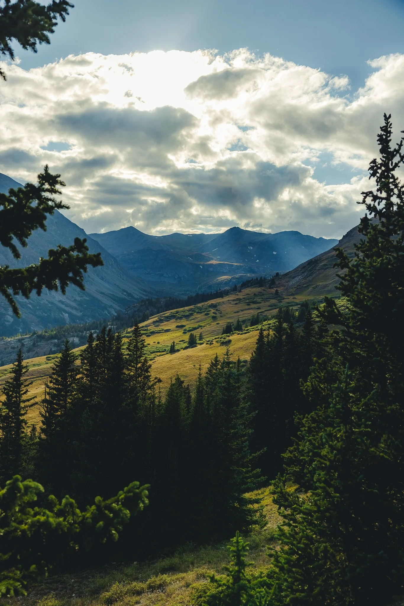 Heavenly light overlooking the mountains