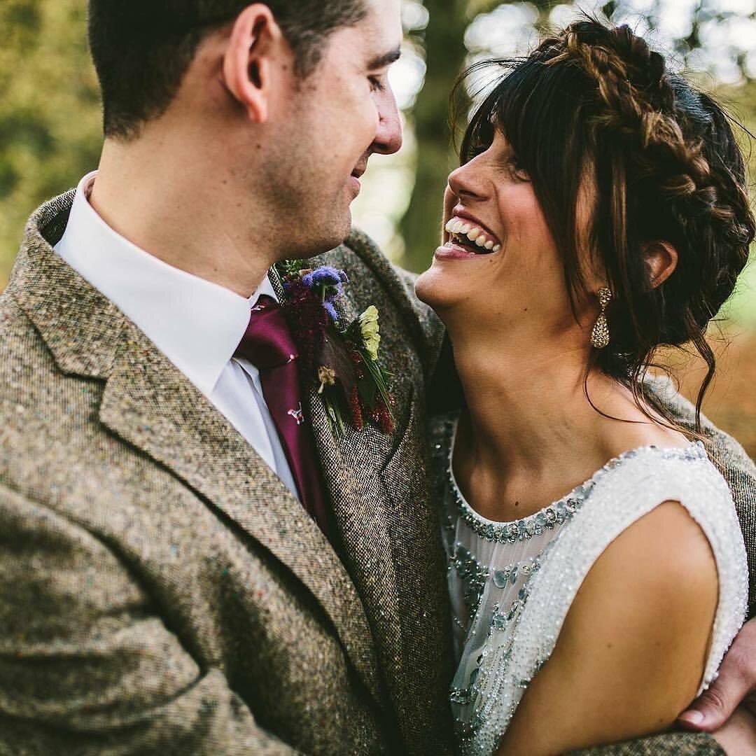 There is light at the end of the tunnel! 🤍

Amazing news for the wedding industry and all those beautiful brides to be... 
This pic is from a wedding I did for a wonderful client a few years back when I lived down south.  I really enjoy creating upd