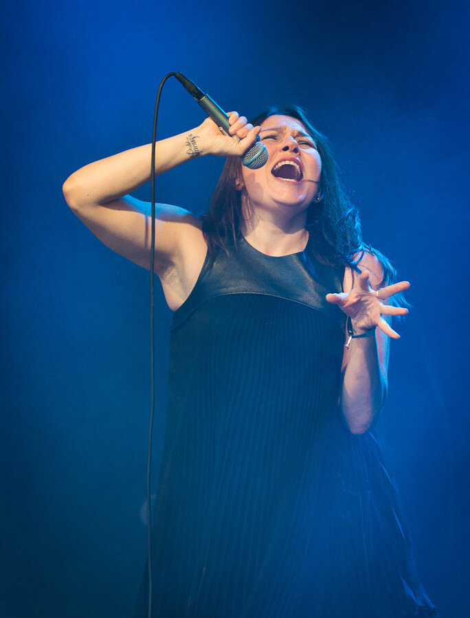 TanyaTagaq-Europe2015-©ShelaghHoward-April2015-212-684x900.jpg