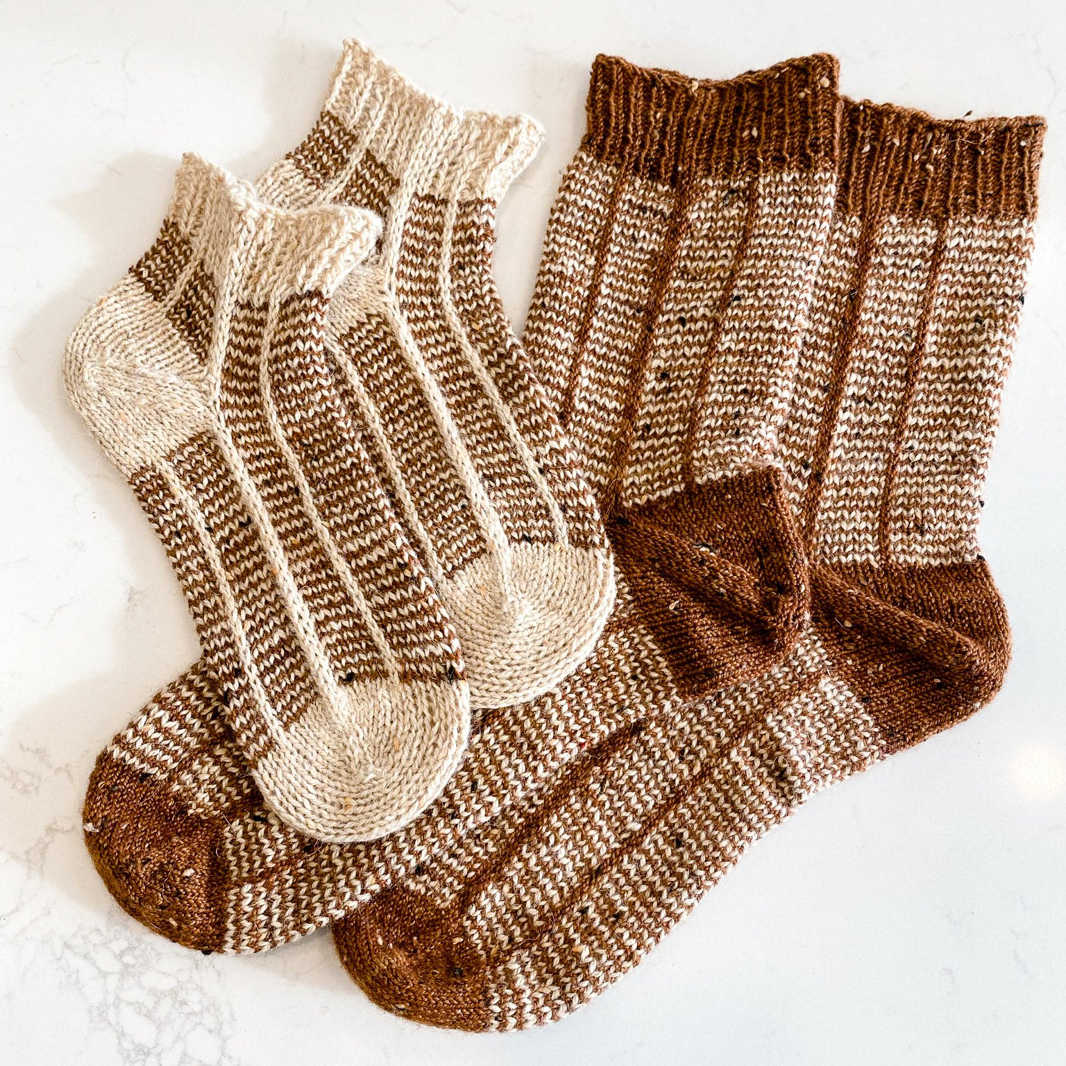 Free Cuff-Down Sock Knitting Patterns Using the Magic Loop