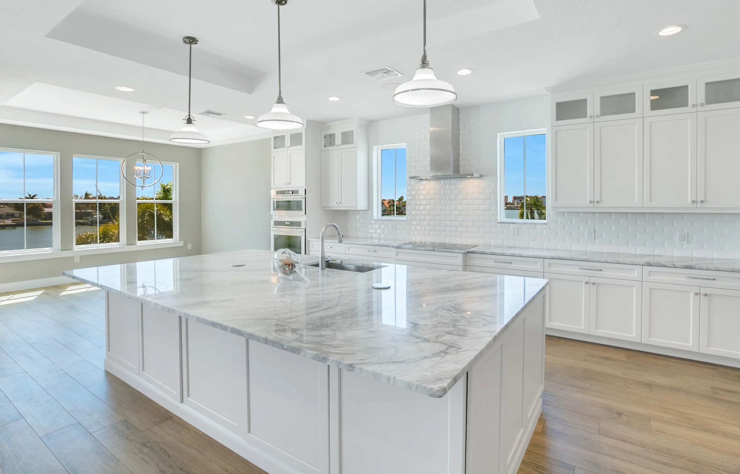 393 173rd Ave., North Redington Beach, FL 33708  08  Kitchen 1-min.jpg
