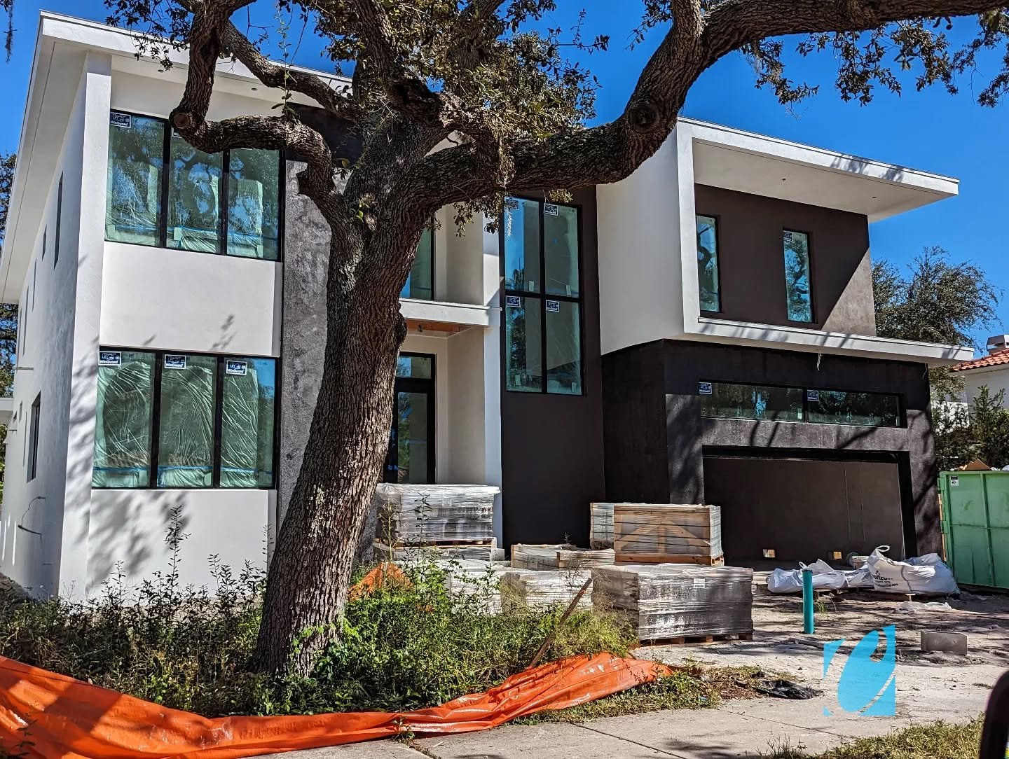 There's Beauty in the process. 🔨🏡
Painted and sealed, Ready to start exterior facade details 
.
.
#luxuryhomes 
#luxurybuilder 
#tampadeveloper 
#tamparealestate
