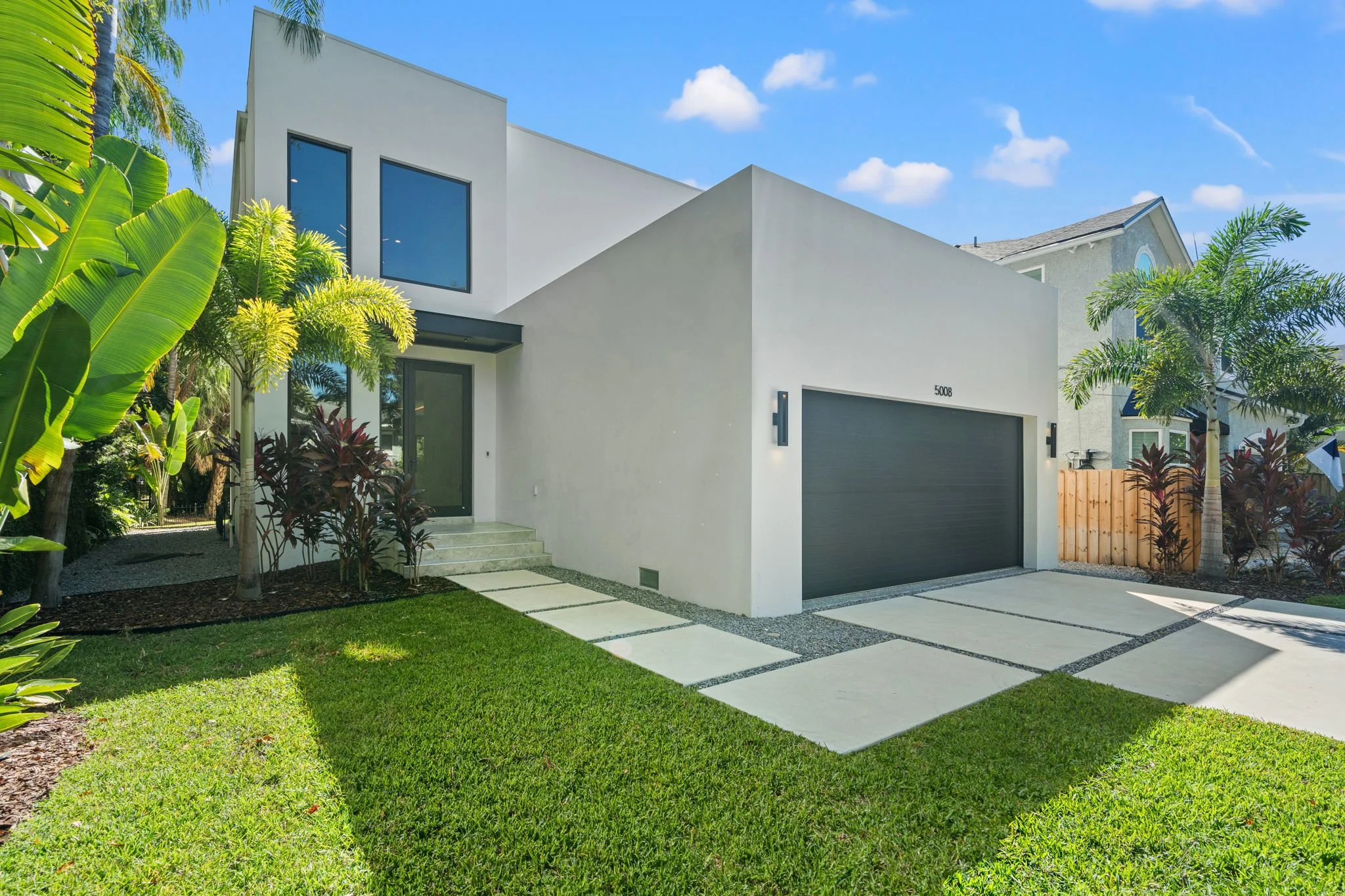 Suzanne Marques - 1-web-or-mls-7IV08021.jpg