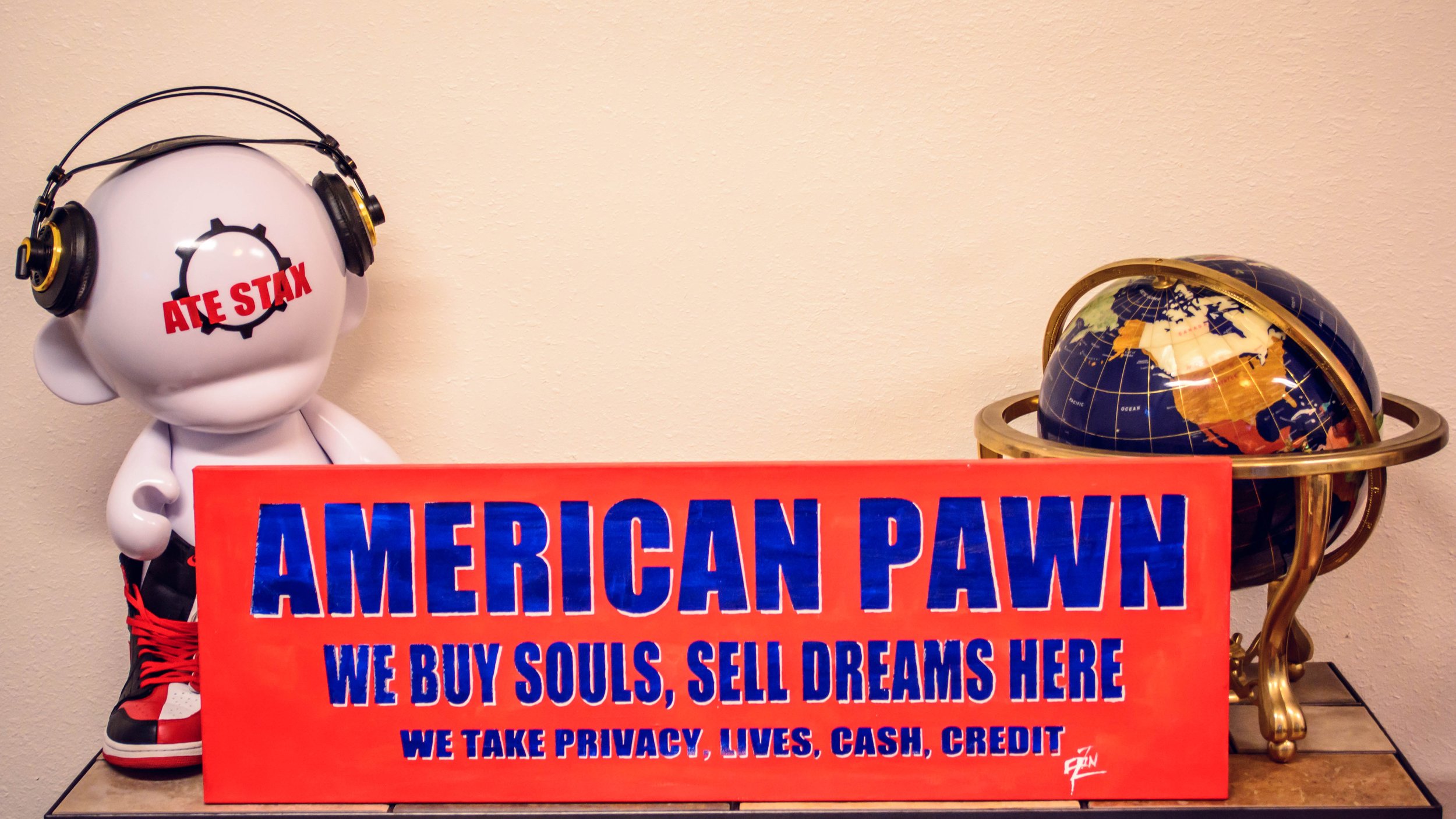 American Pawn