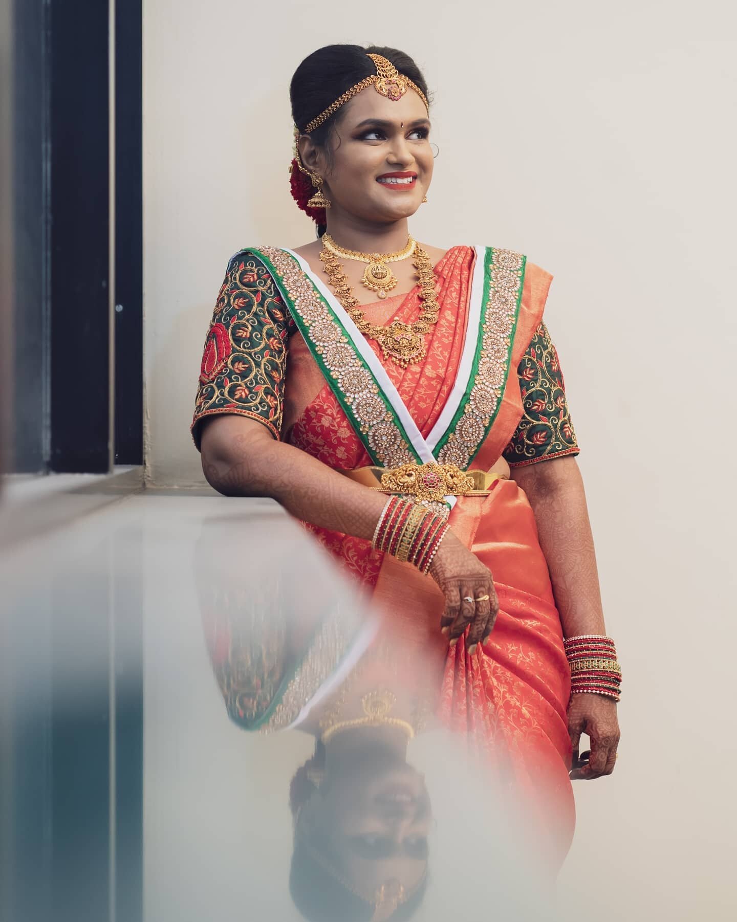 Love the bride who get ready early.. coz they know how important the day is.

#bridalmakeup #bride #southindianbride #southindianweddings #bridalfashion #bangaloreweddingphotographer #picomaniacs #bridalphotography #bridalphotoshoot #canoneosr5 #cano