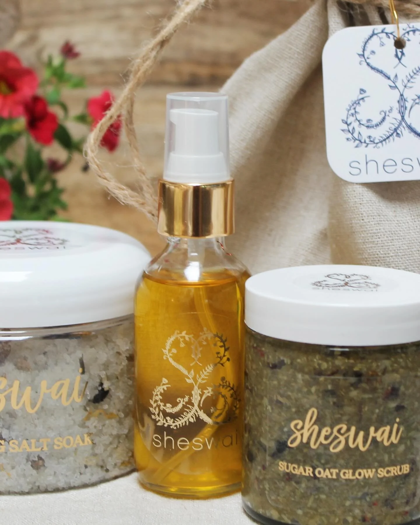 Soak &bull; Scrub &bull; Serum
Sacred. SelfCare. Sunday.

#sacred #sunday #selfcare #makeyourmagic #beauty