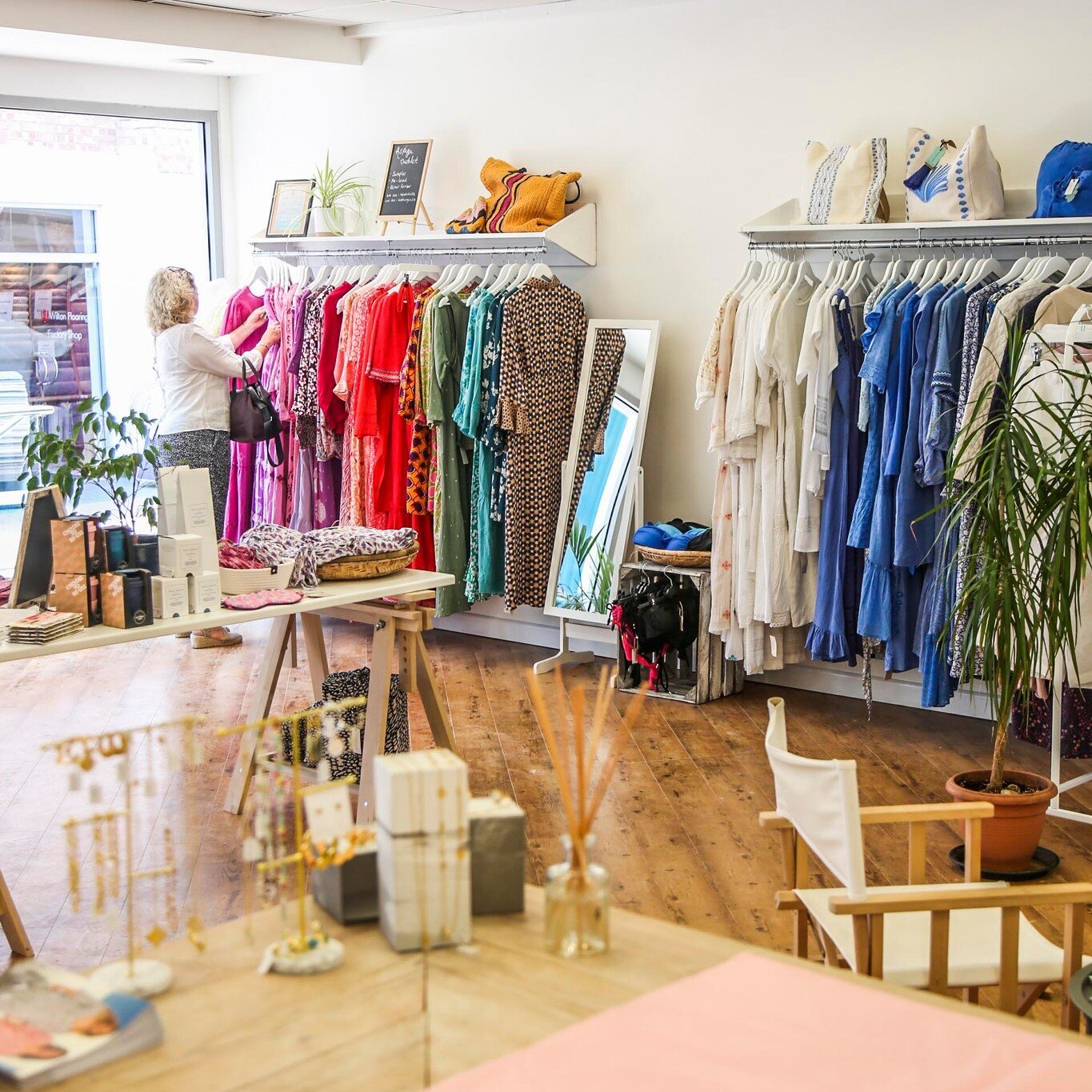 Check out Aspiga's sample and discounted sale this Friday and Saturday at their beautiful new shop at The Guild in New Square! 

You can grab great deals on shop samples and seasonal promotions, prices start from &pound;10. 

Please be aware that all