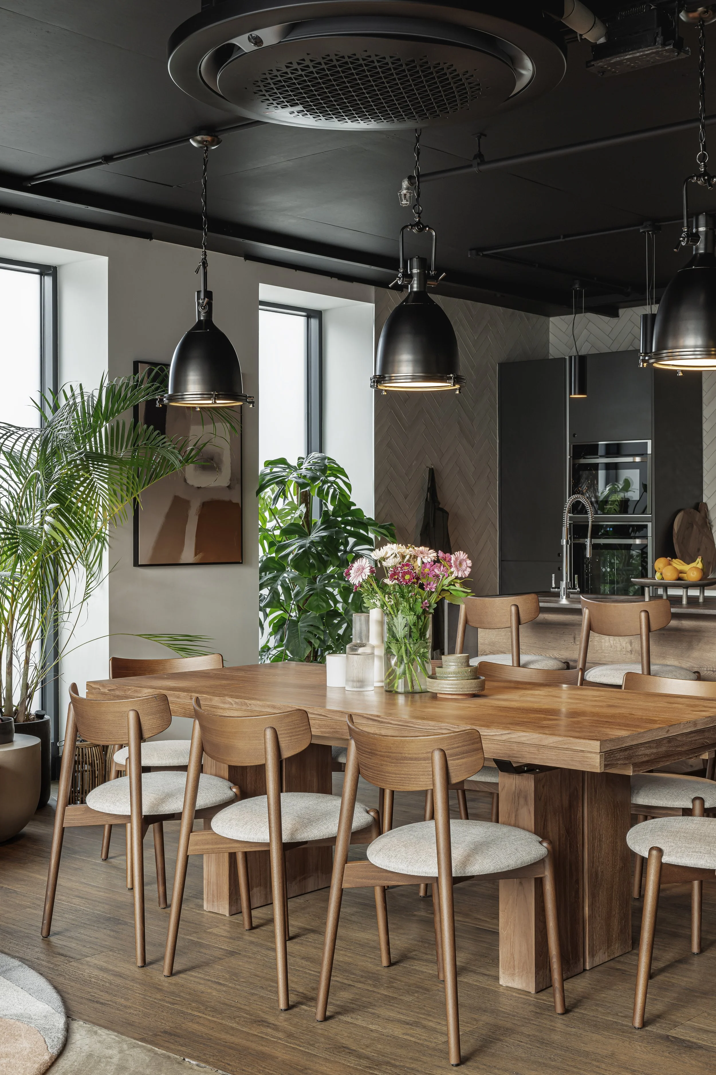 Kitchen ph5 copy.jpeg