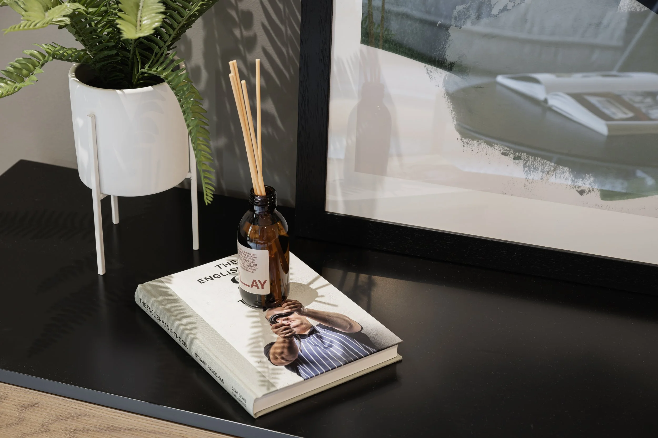 Studio Flat ph11 copy.jpg