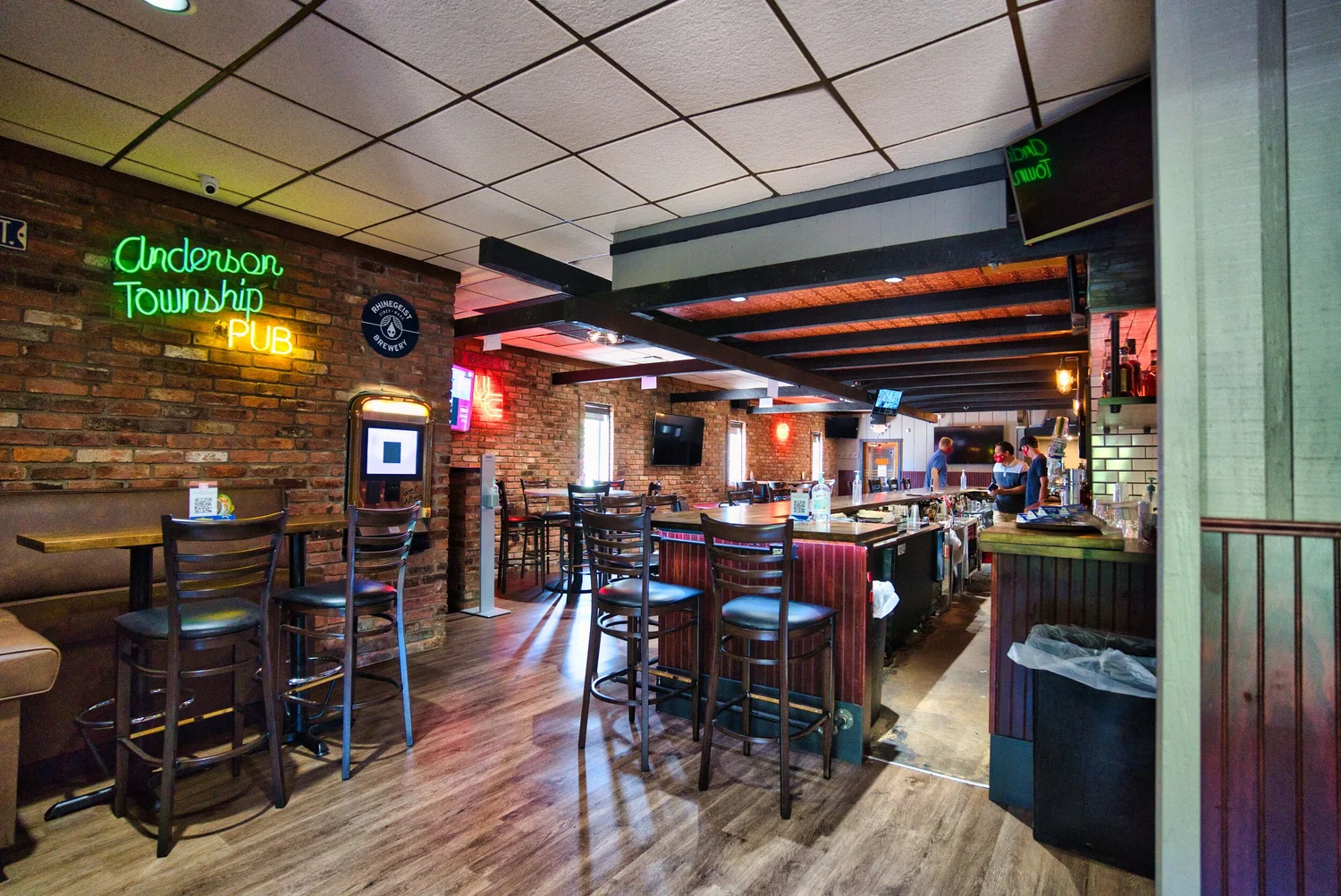 Bar photo 1