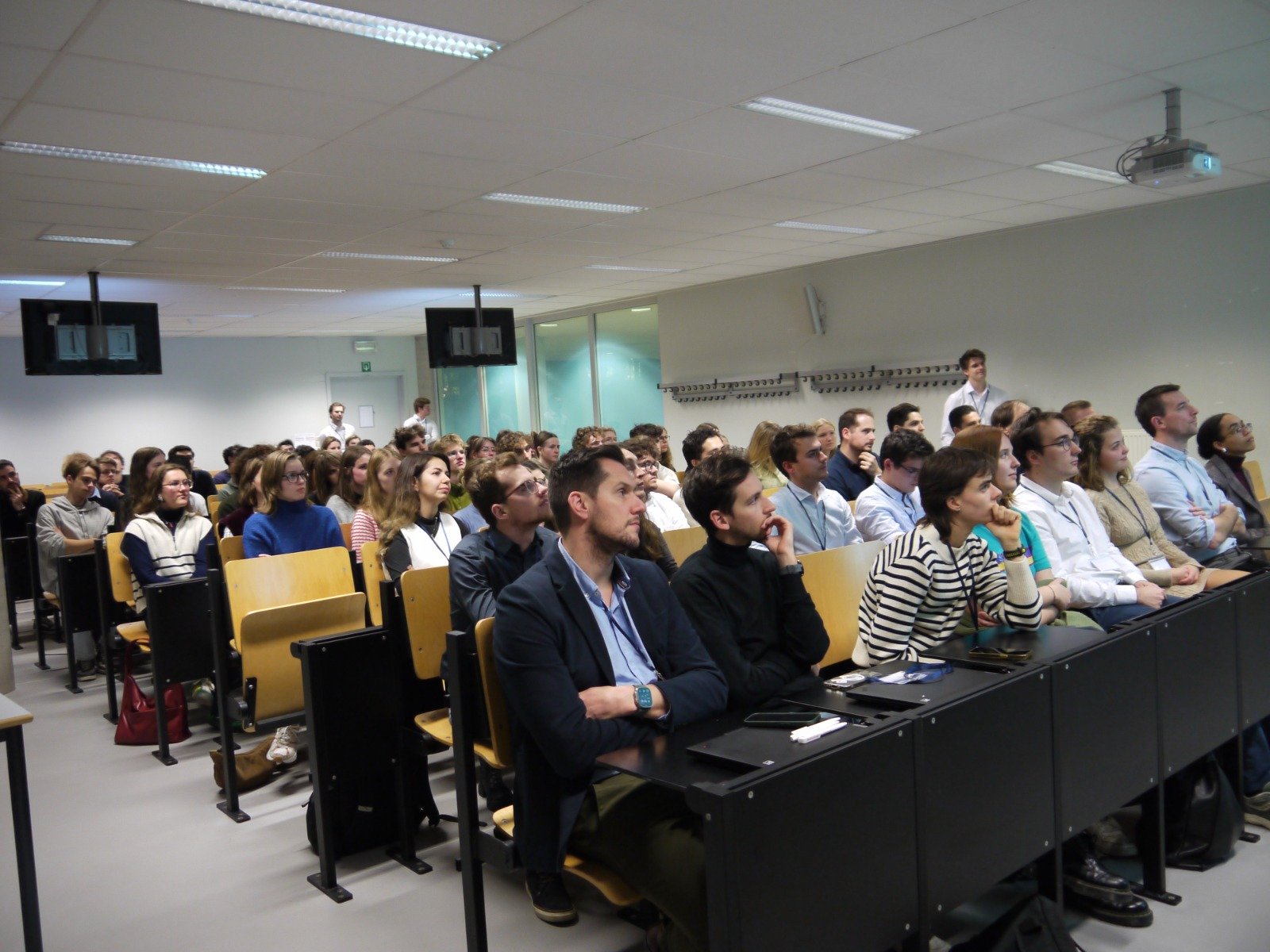 WhatsApp Image 2025-11-27 at 17.49.56.jpeg