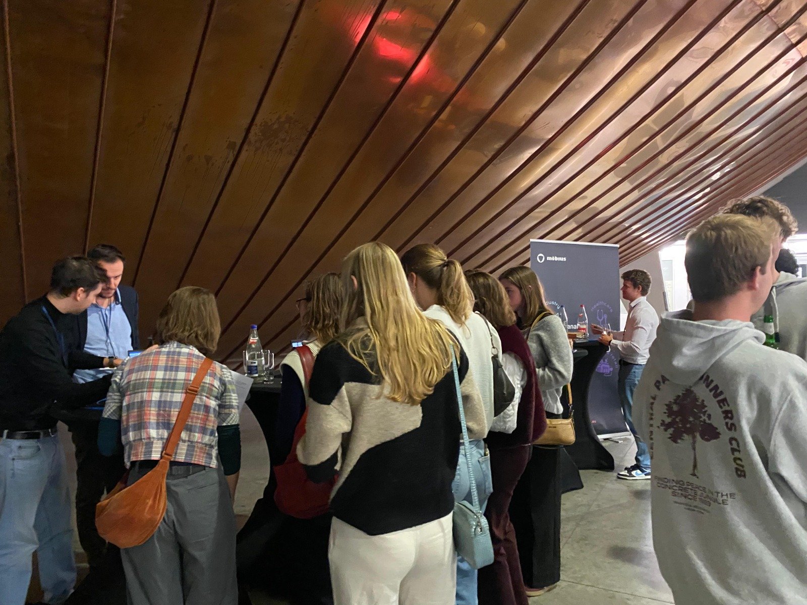 WhatsApp Image 2025-11-27 at 17.50.00.jpeg