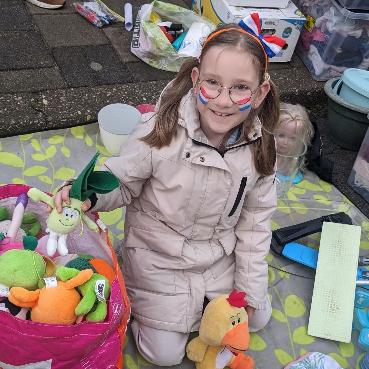 De Straelend Schone Koningsdag Rommelmarkt vult gestaag en de sfeer zit er nu al goed in!