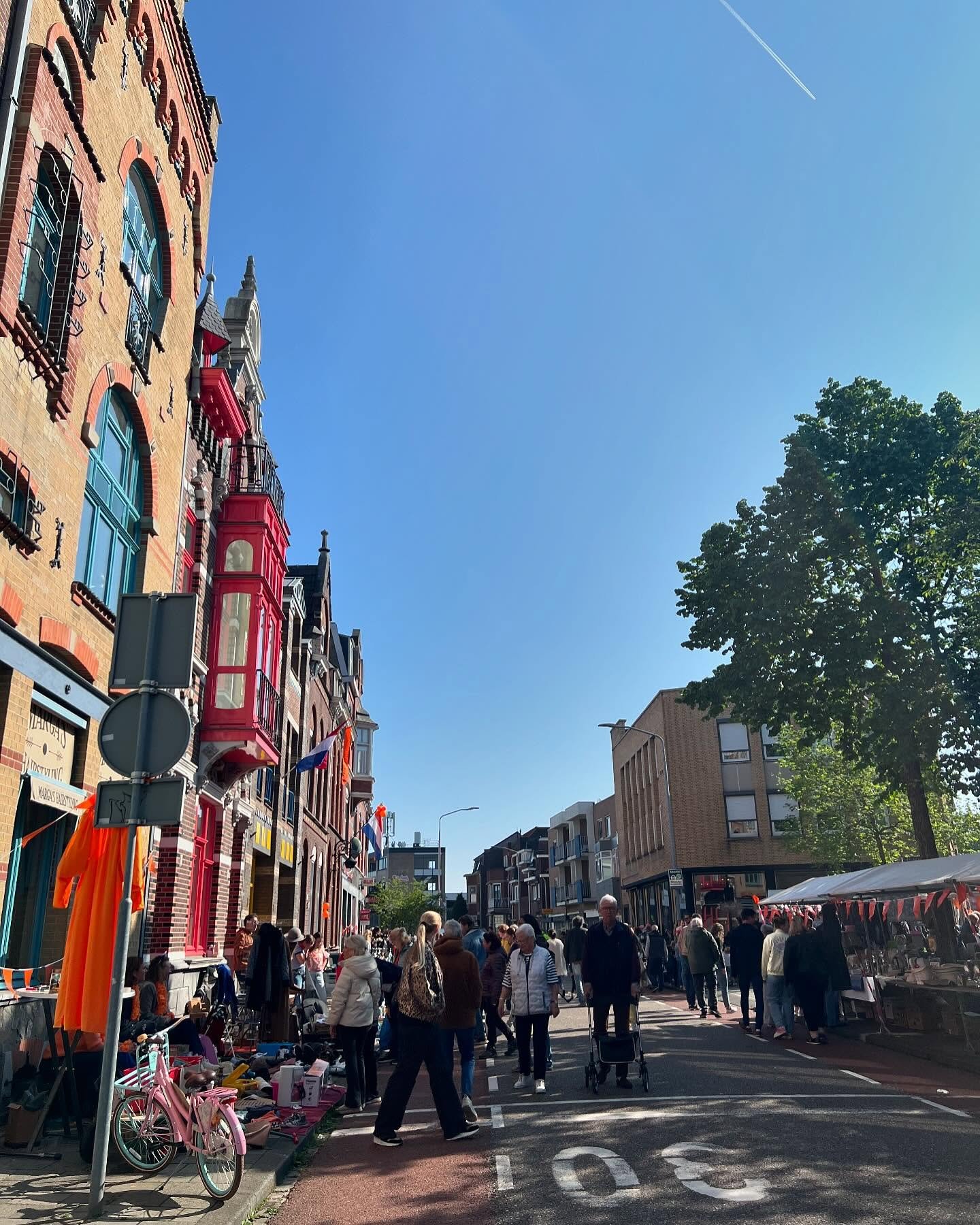 Oranje boven: muziek, markt en gezelligheid overal!