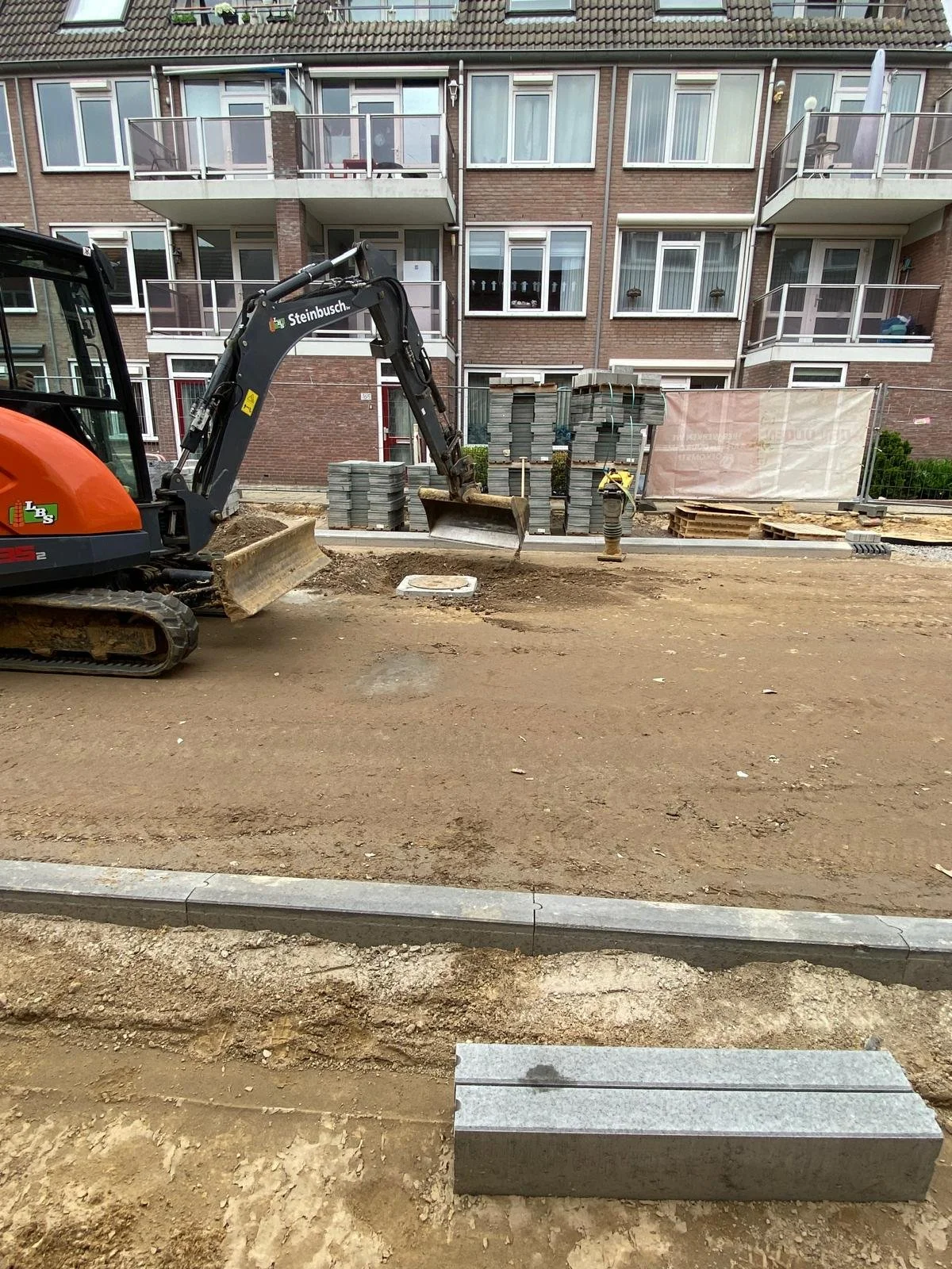 Nieuwe Straelseweg 2026 - Week 19 2026 - Straelend Schoon - 00001.jpeg