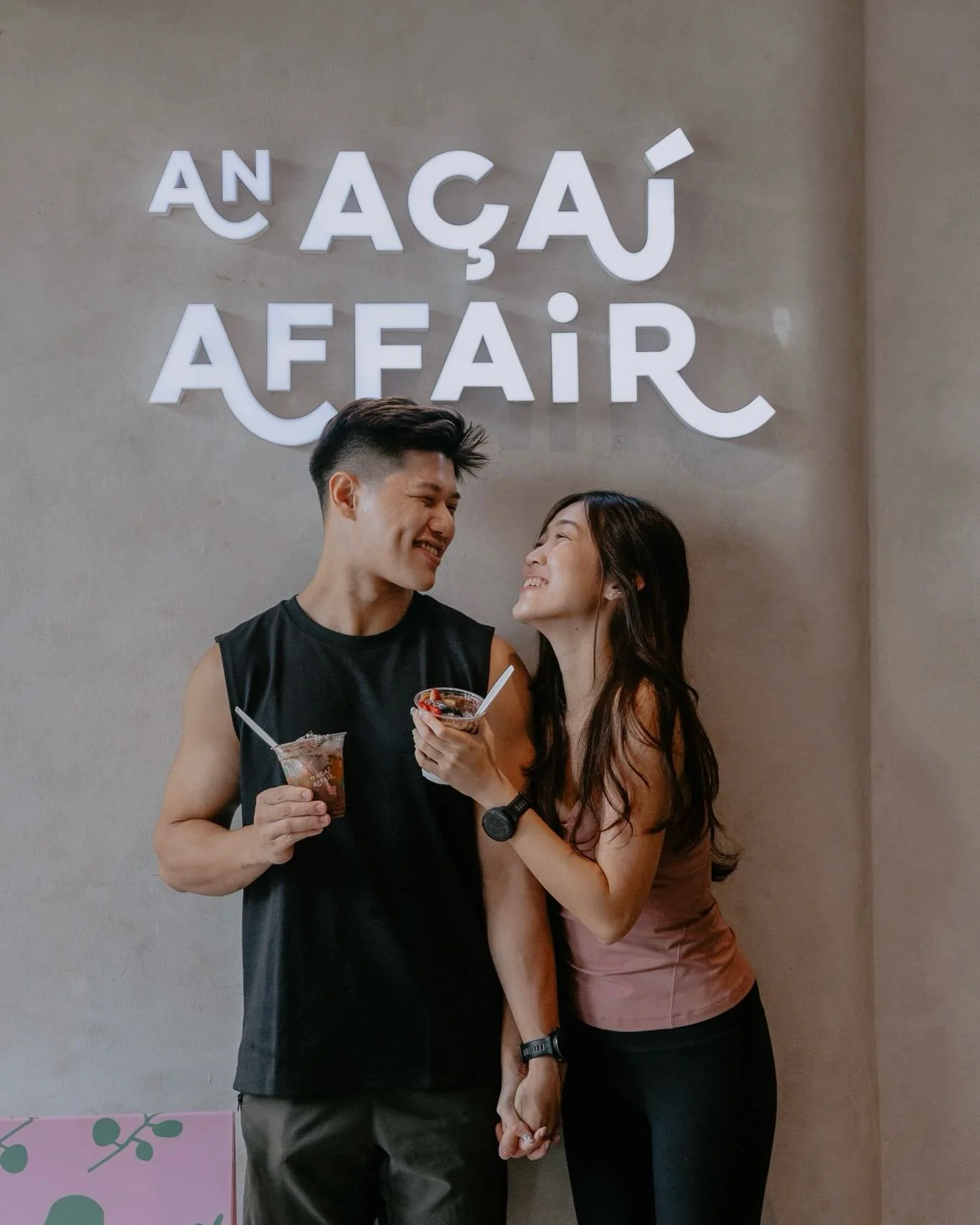If you know I&amp;J, you&rsquo;ll know that one of their biggest loves is Acai. And probably a huge contributing factor to their getting together. While thinking of what and how we wanted our photo session to be, we toyed with the idea of shooting at