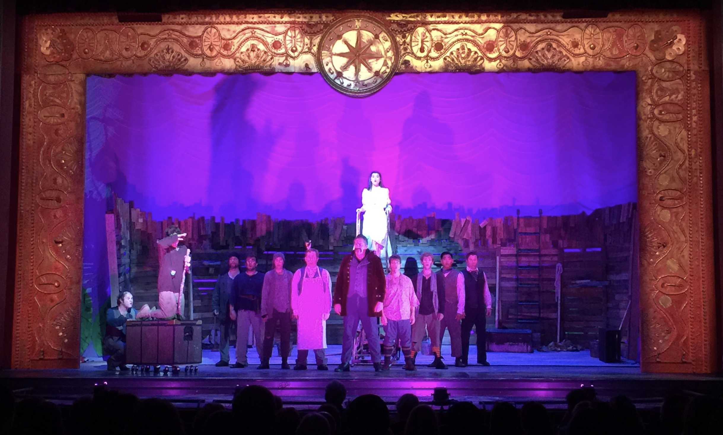 Peter and the Starcatcher, Set Design