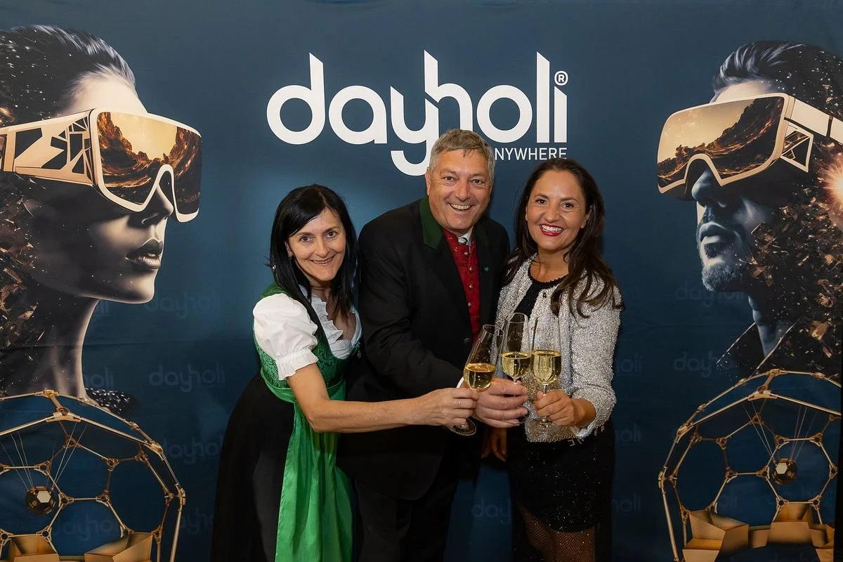 dayholi-next-00009.jpg