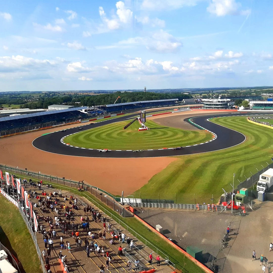 silverstone-luffieldcorner.jpg