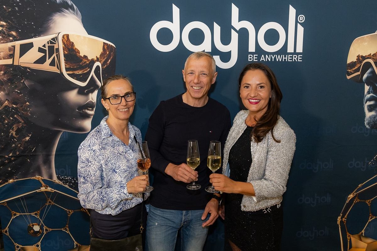 dayholi-next-00003.jpg