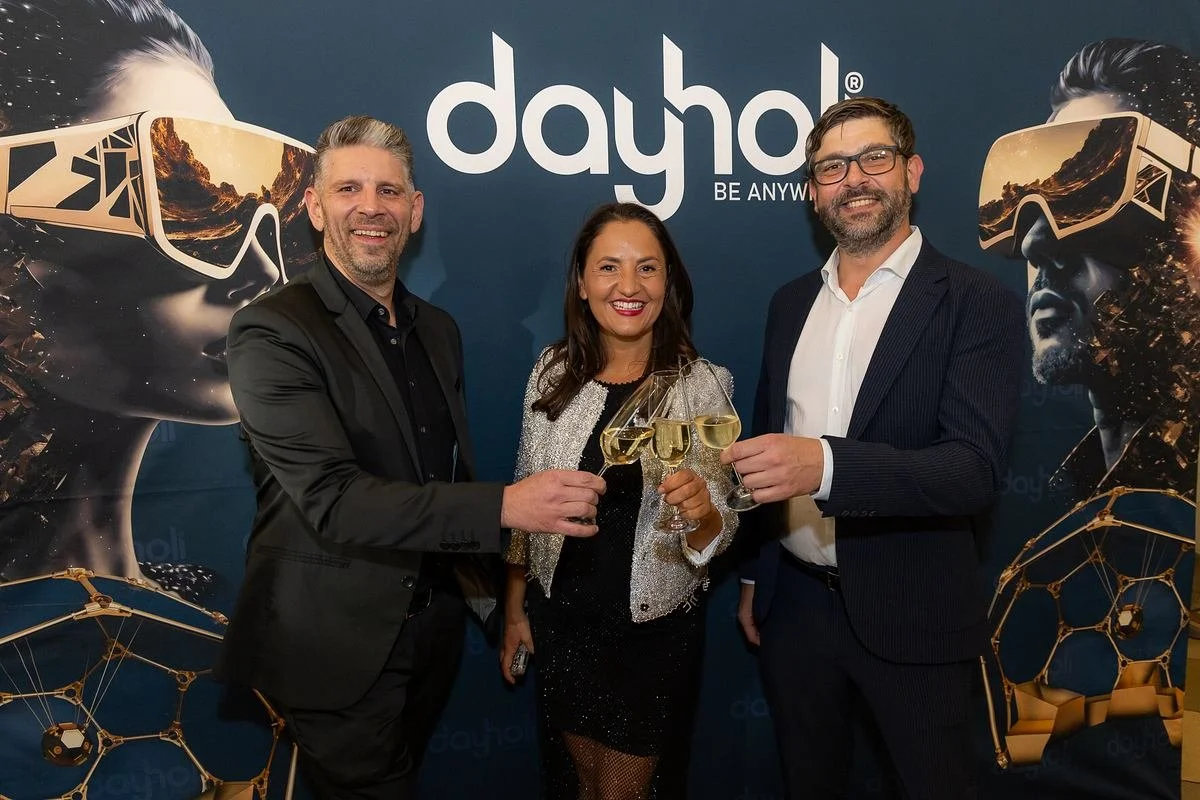 dayholi-next-00006.jpg