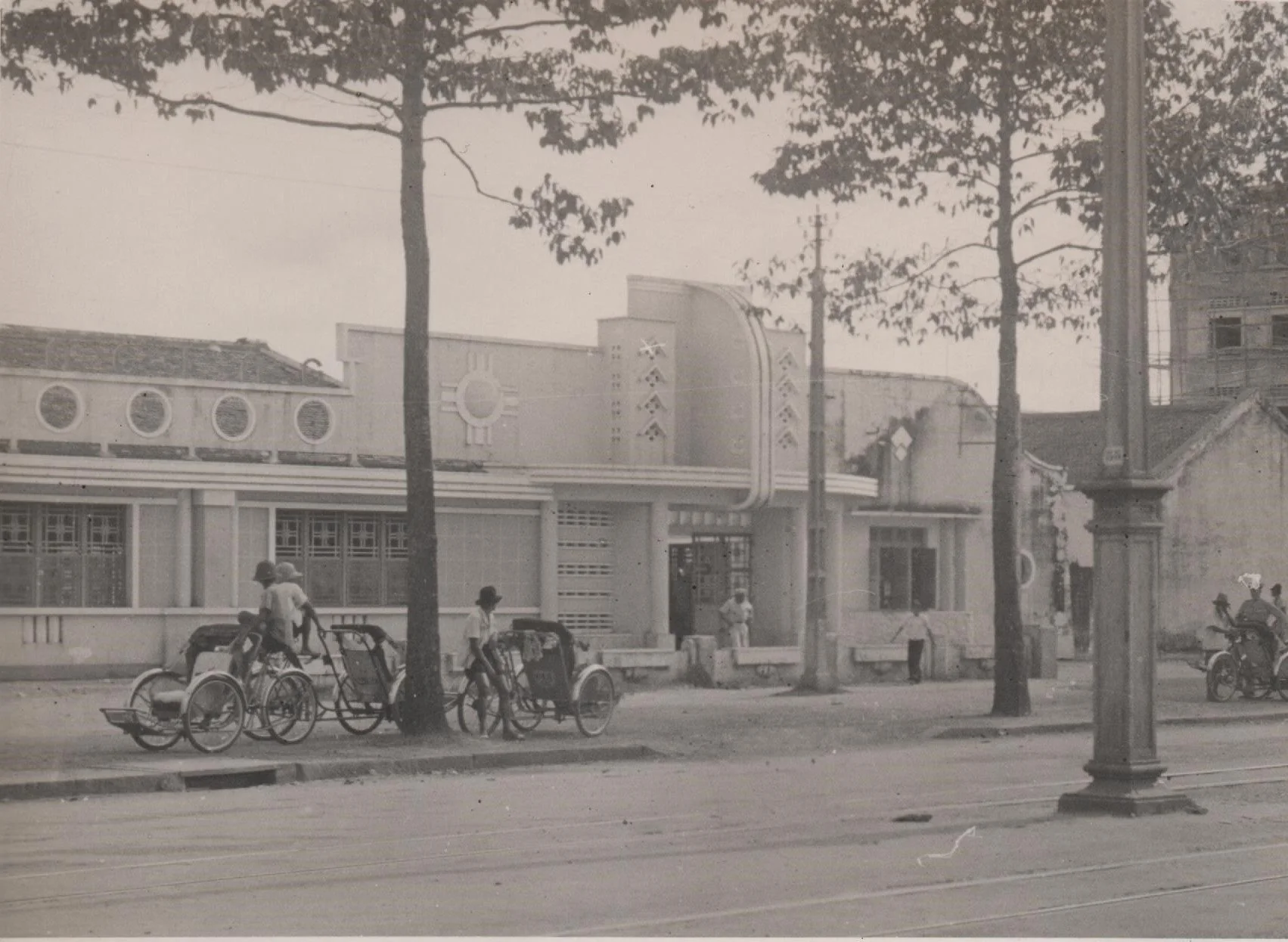 Saigon Dec 1949 Bvd Gallienne.jpeg