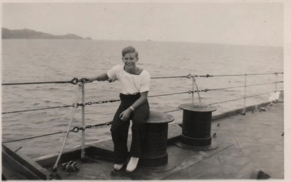 Dutton Brian 1948 Focsle Belfast.jpeg