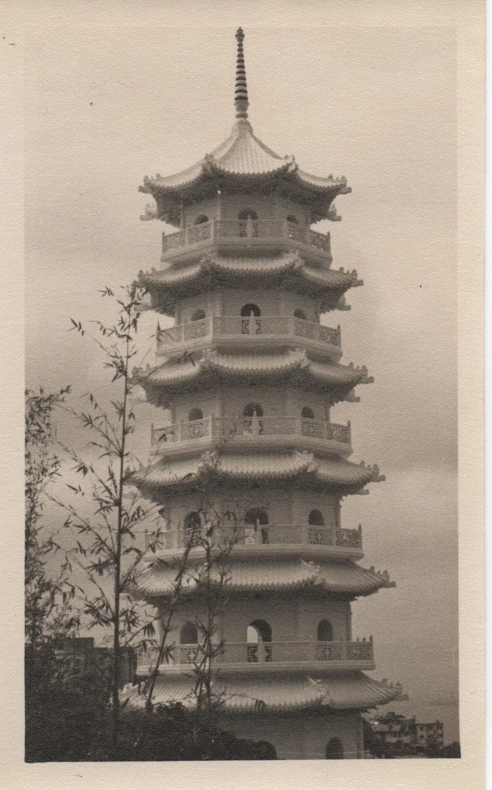 HMS Belfast Aug 1949 Haw Par Villa Hong Kong.jpeg