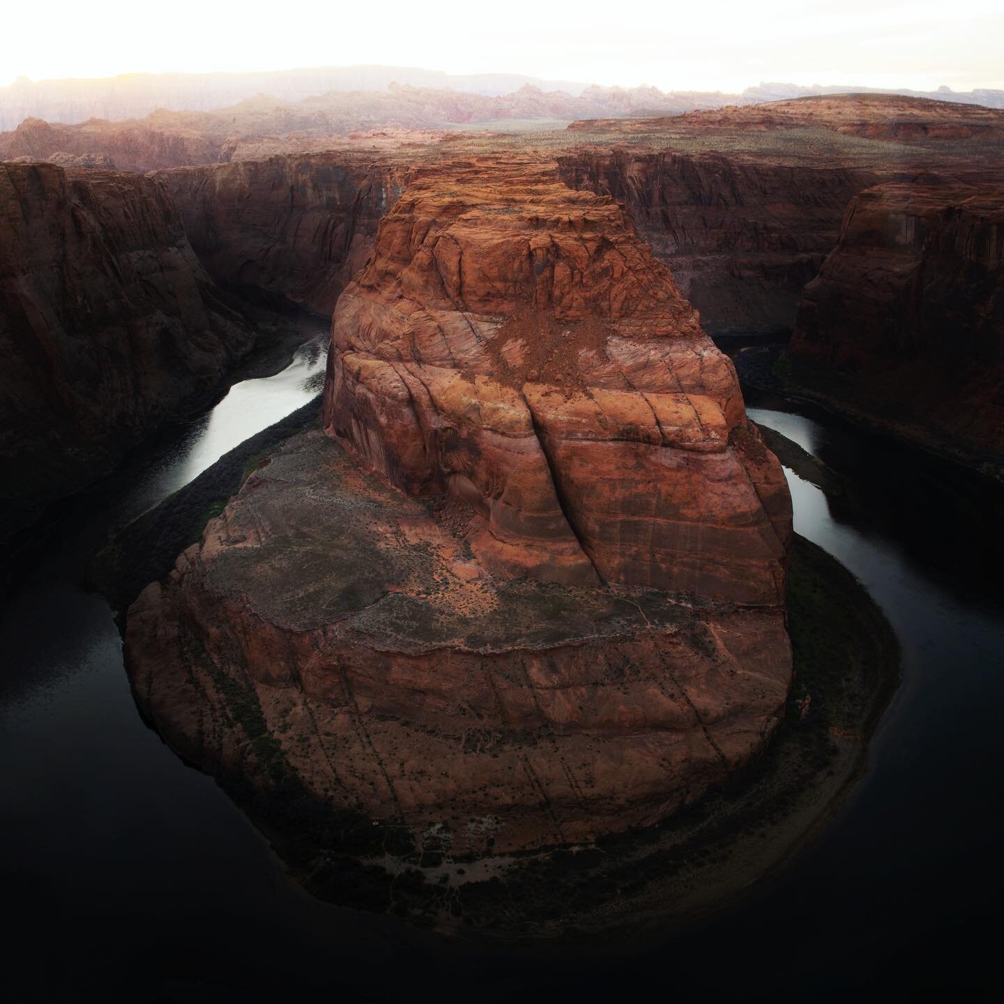 This place just radiates a sense of purity. #horseshoebend 
&bull;
&bull;
&bull;
#horse #shoe #bend #arizona #page #nps #nationalpark #desert #roadtrip #tbt #wilderness #wild #hiking #hiker #hike #nature #naturephotography #createeveryday #explore #e