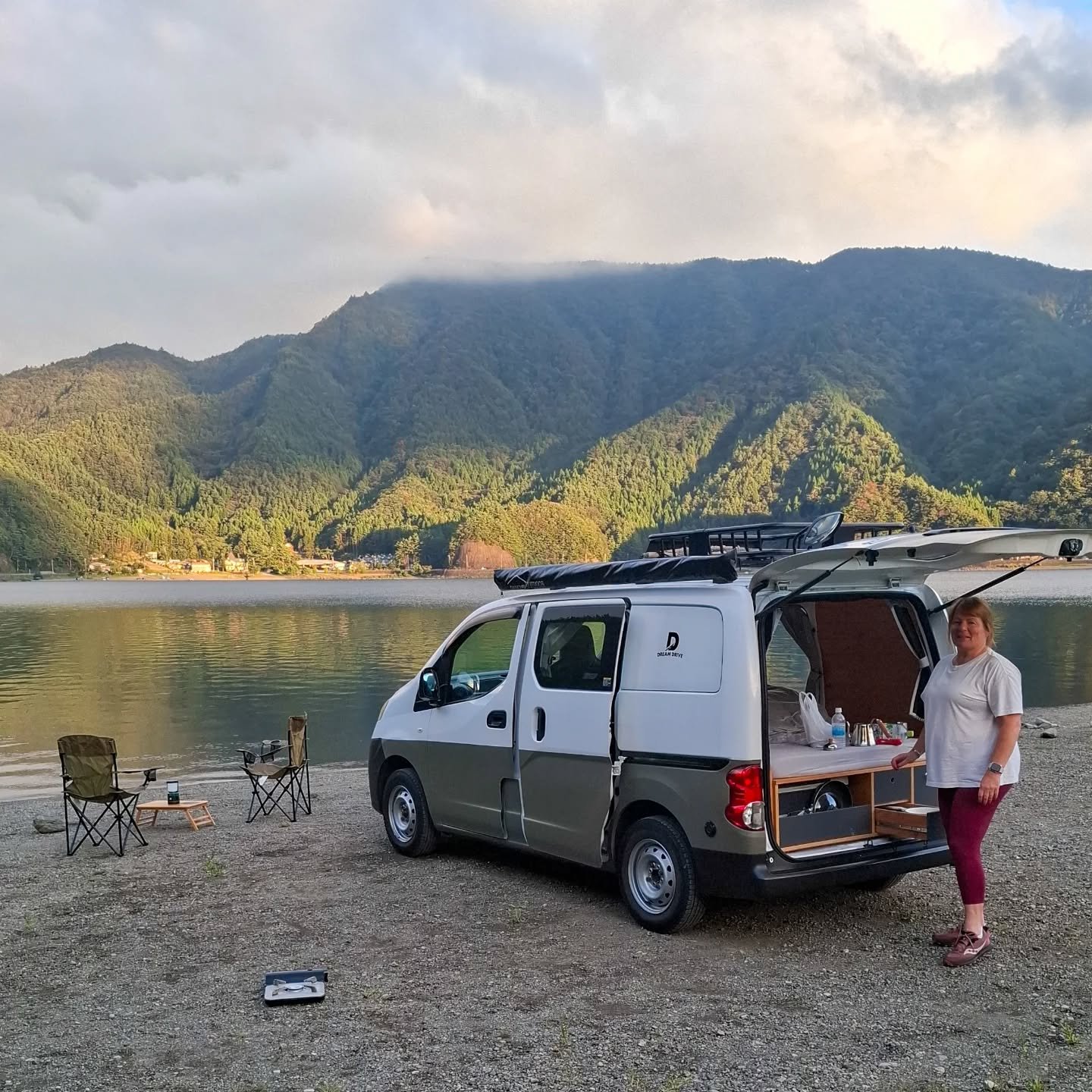 Asia Tour 2024 | Japan
(swipe for slideshow &gt;&gt;)
(Dutch in comments)

Camping Roadtrip Japan

After a few days in Tokyo (we would be back later!), it was time for a new adventure: a 10-day mini roadtrip through central Japan in a tiny campervan.