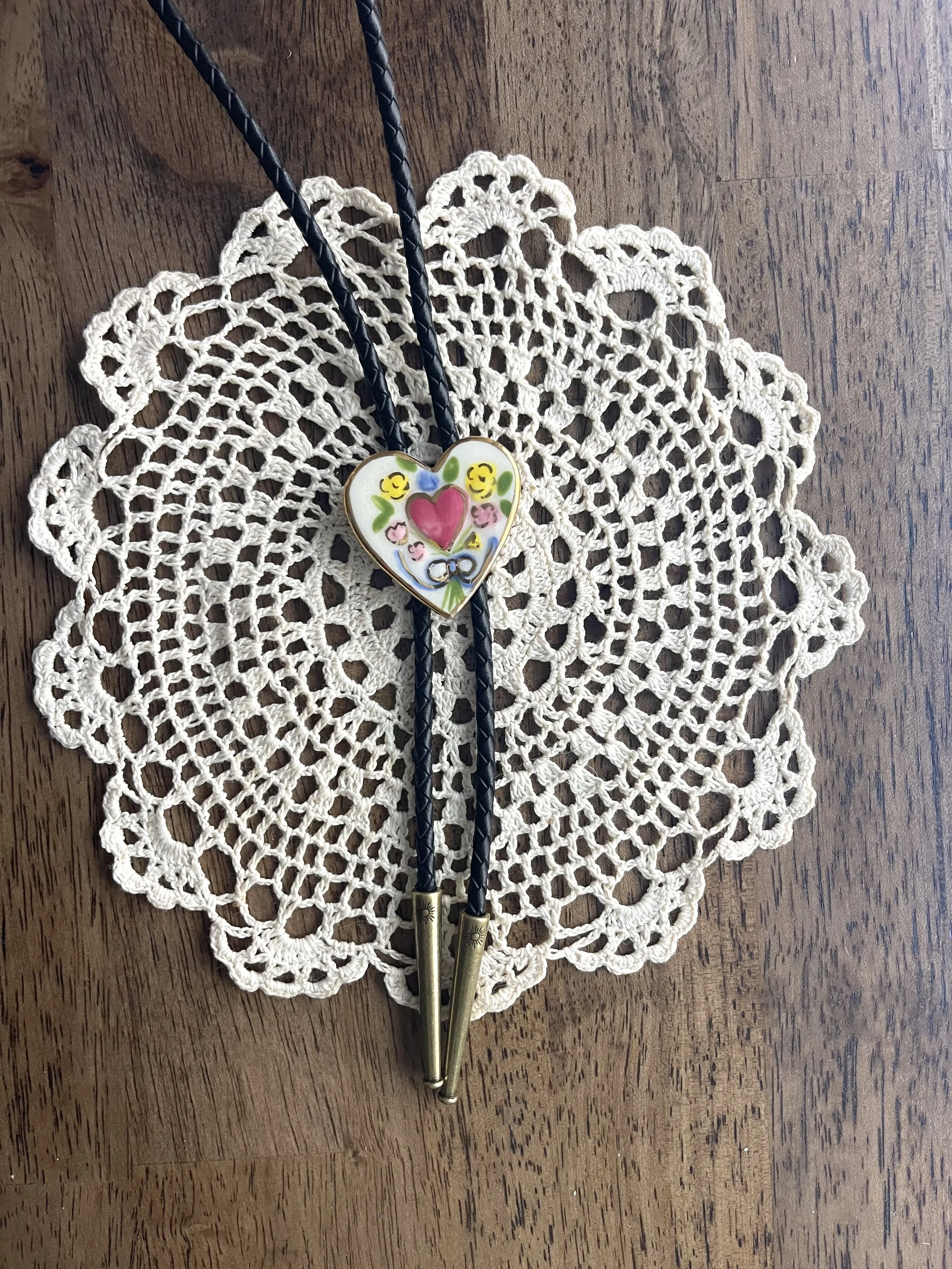 Ceramic Heart Bolo Tie