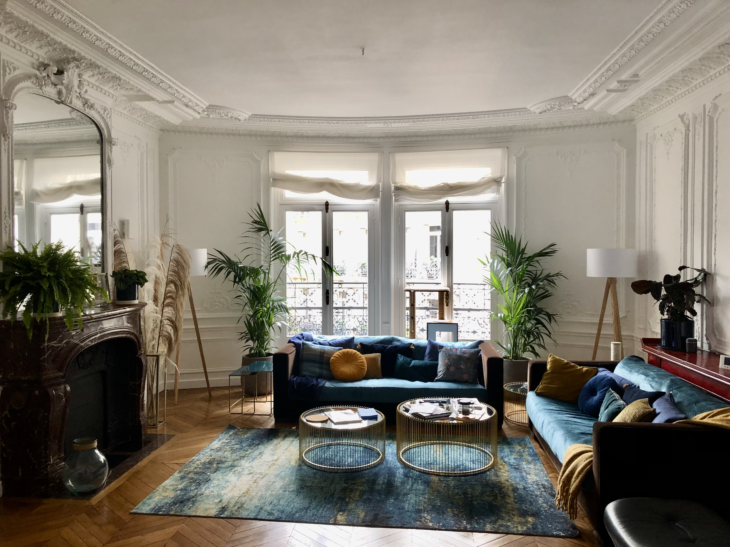 How I decorated this Parisian style living room — Blue Sparks ...