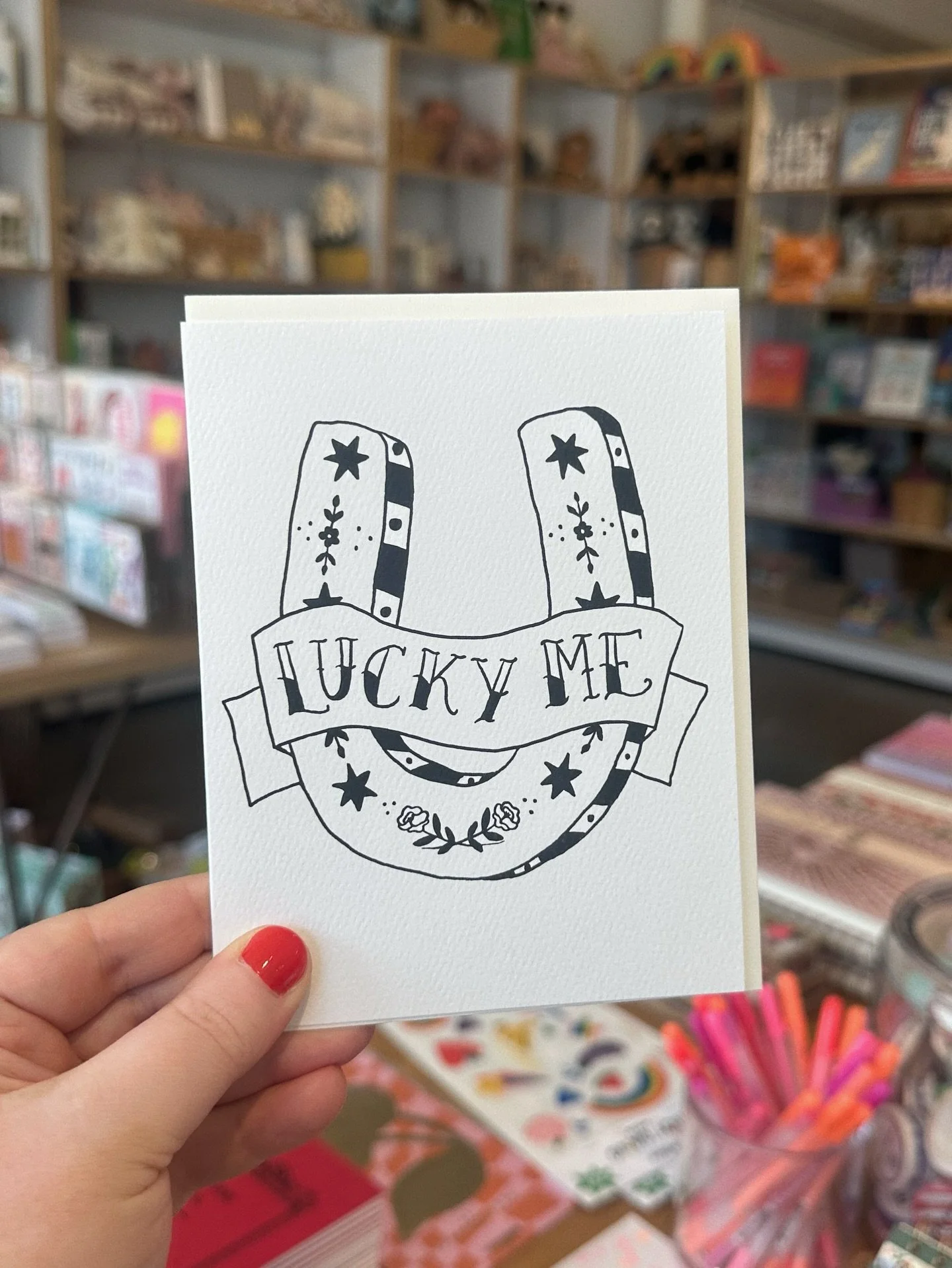 vintage tattoo vibes 🖤

#stationeryshop #greetingcarddesign #anniversarycard #lovecard #womenofillustration