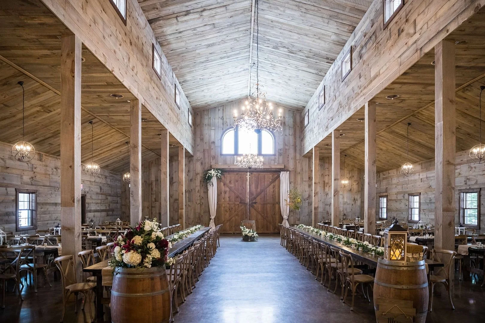 Creekside Farm winter wedding in MN