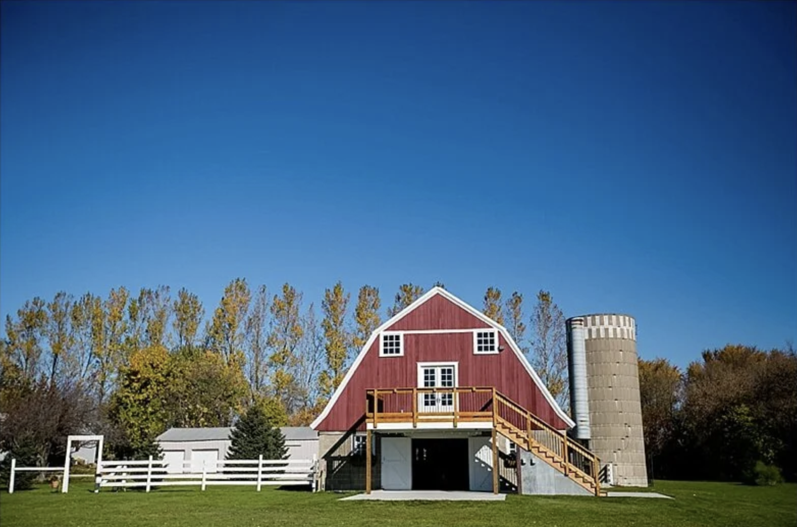 Venue Tour | Coops Barn
