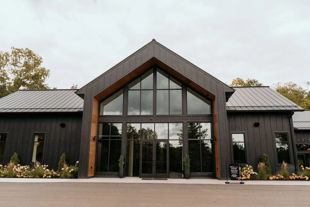 Winter wedding venue in MN Woods and Co