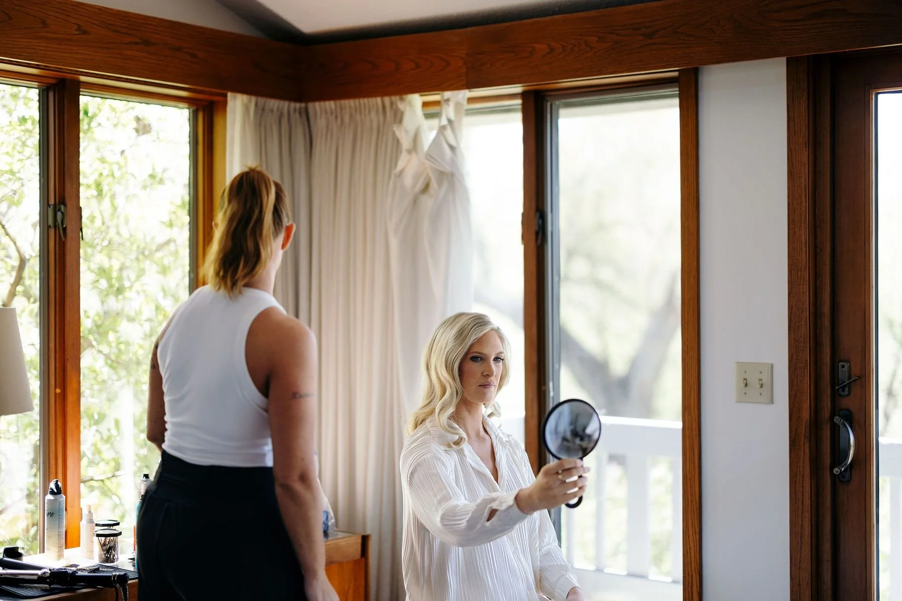 Bride getting ready for outdoor wedding in Wisconsin