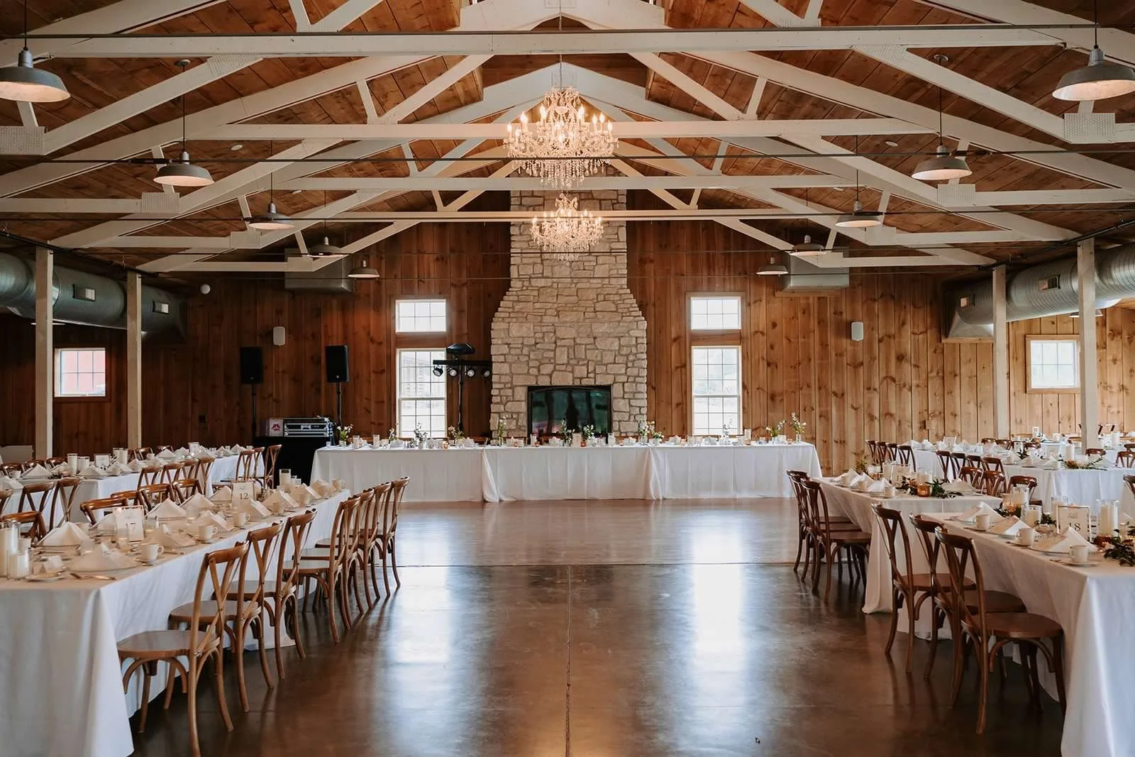 MN winter wedding venue Almquist Farm