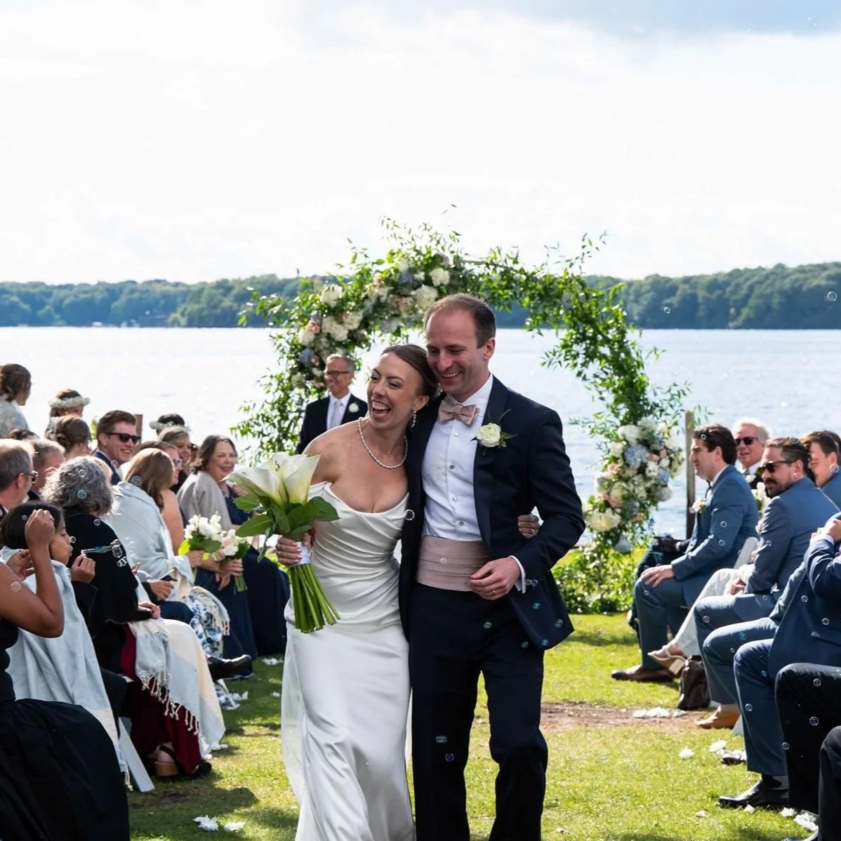 Lake Minnetonka Backyard wedding planning package