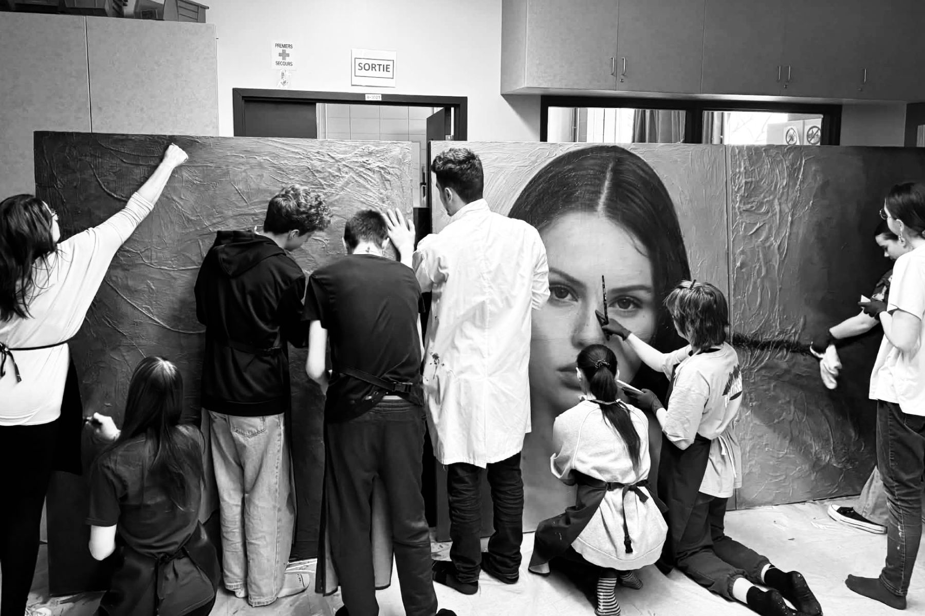 Collar Artiste Peintre