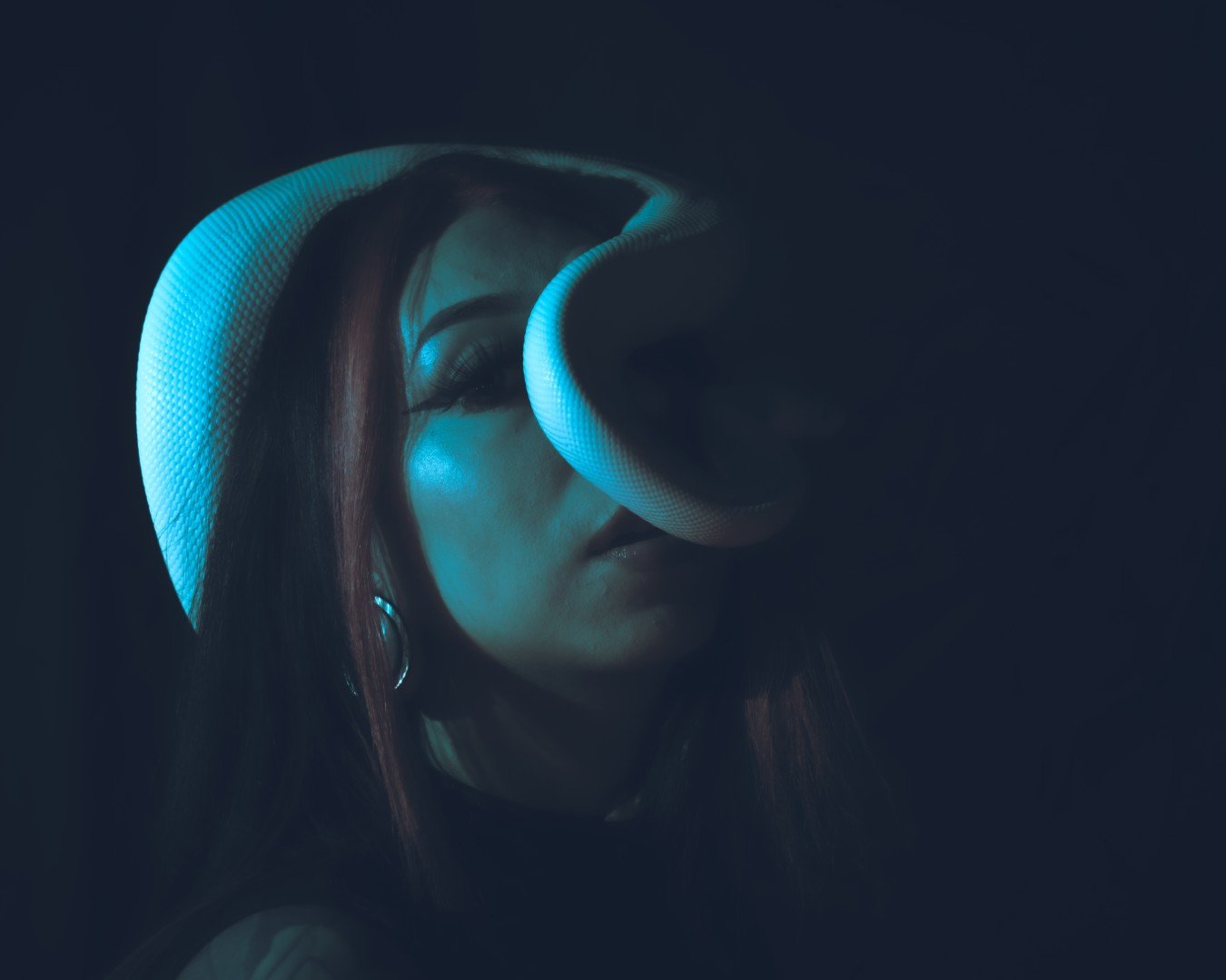 Nyx and Zuzu-20 (Large).JPG